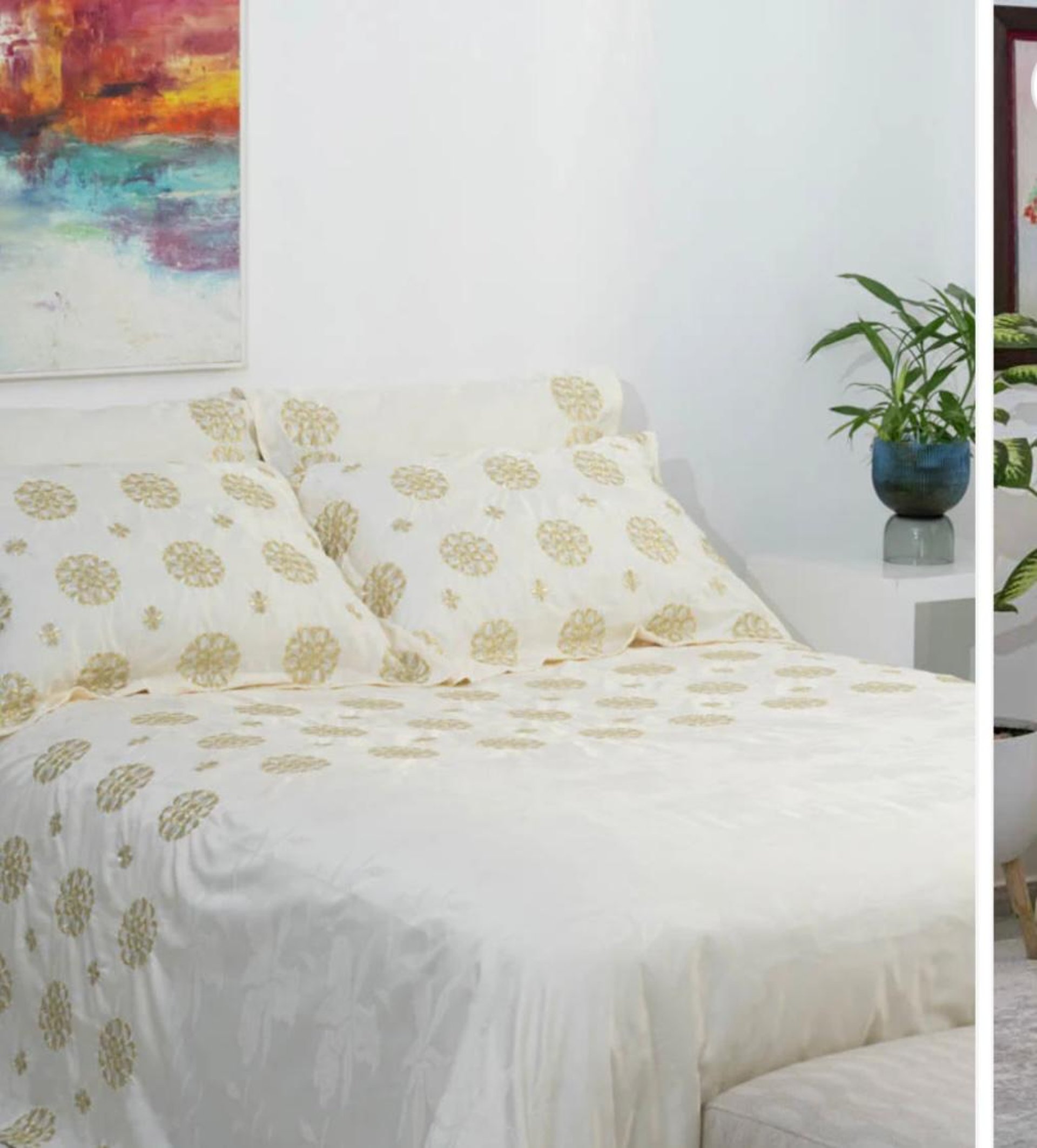 black and white bed linen