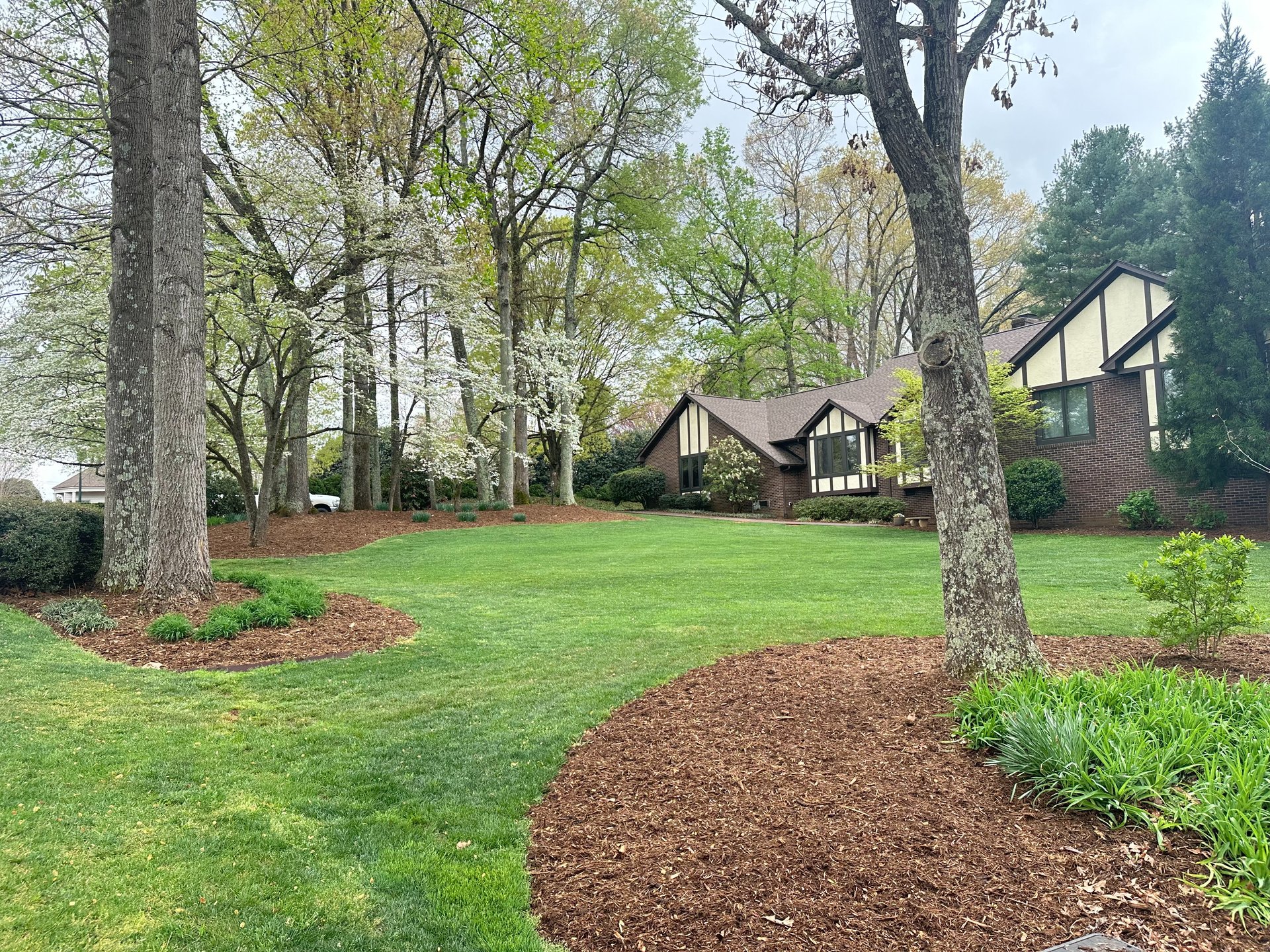 Professional mulch installation services in Catawba County NC