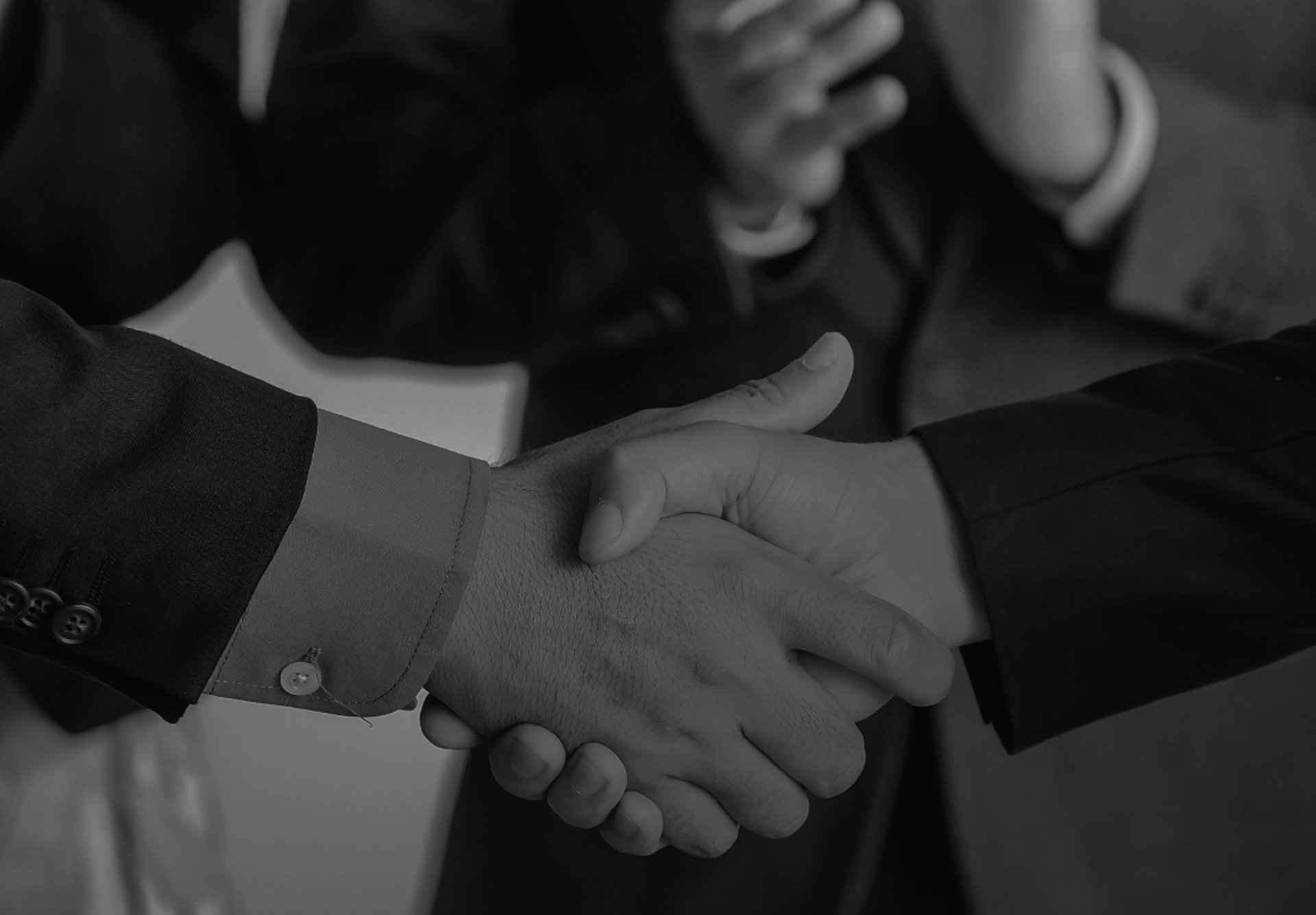 gray computer monitor