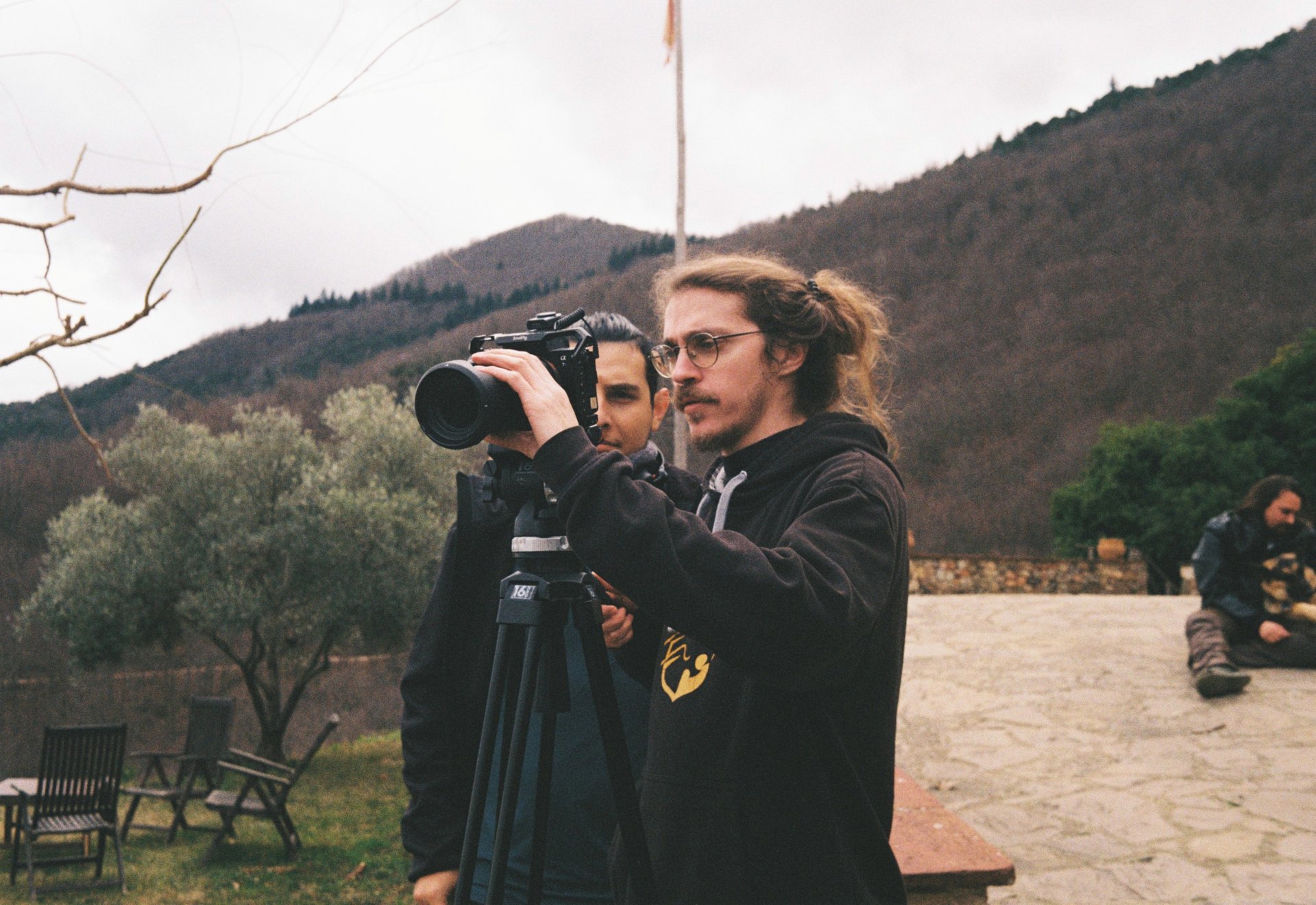 black and white bed linen