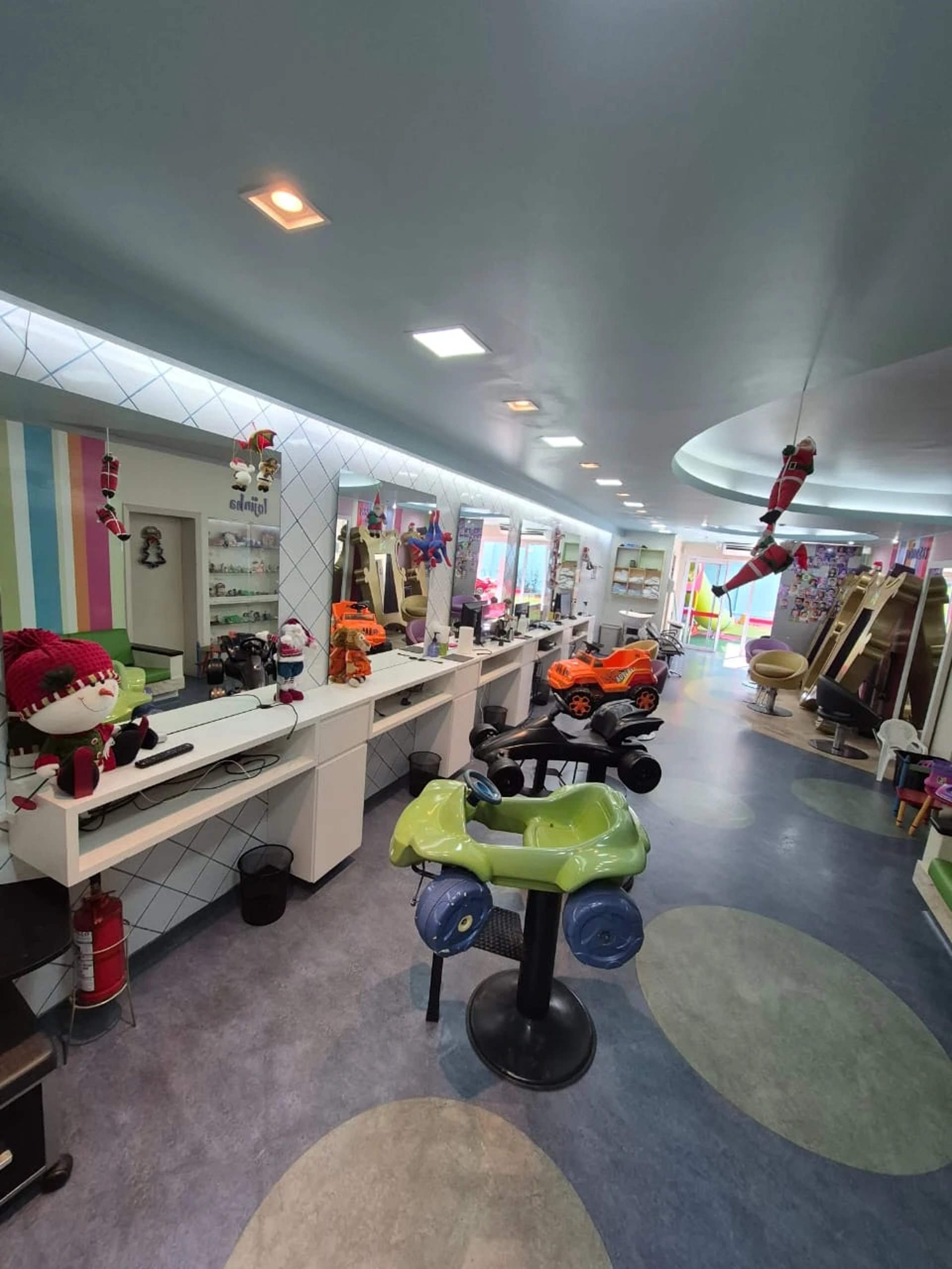 black and brown leather padded tub sofa