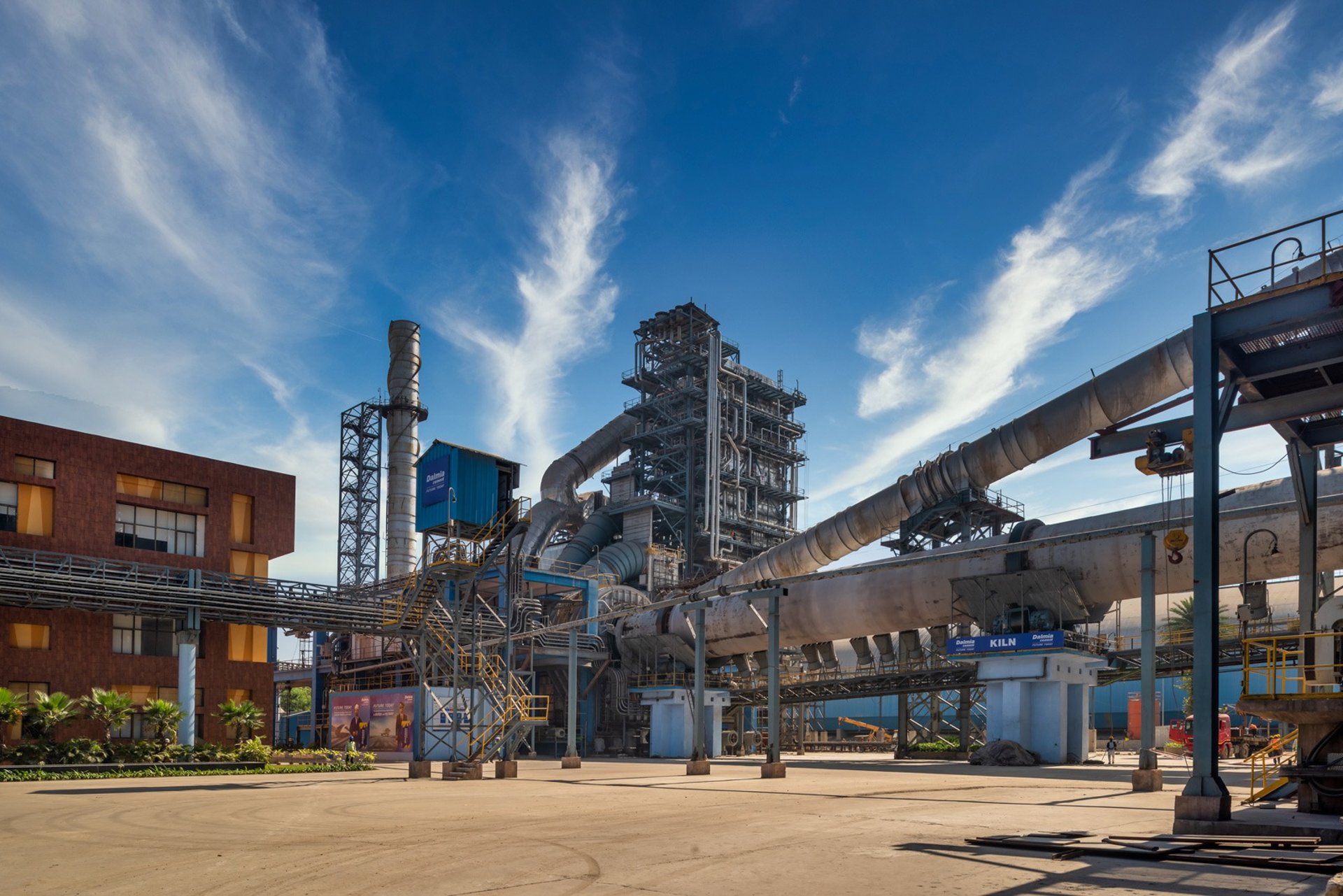 black and brown leather padded tub sofa