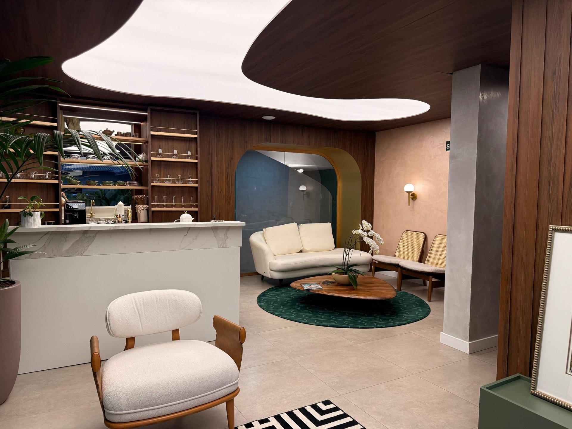 black and brown leather padded tub sofa