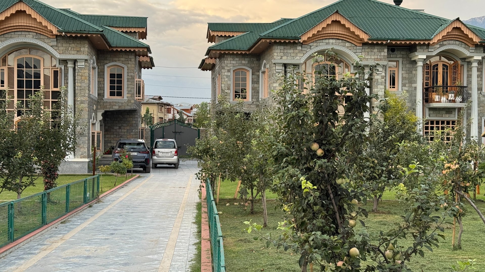 black and white bed linen