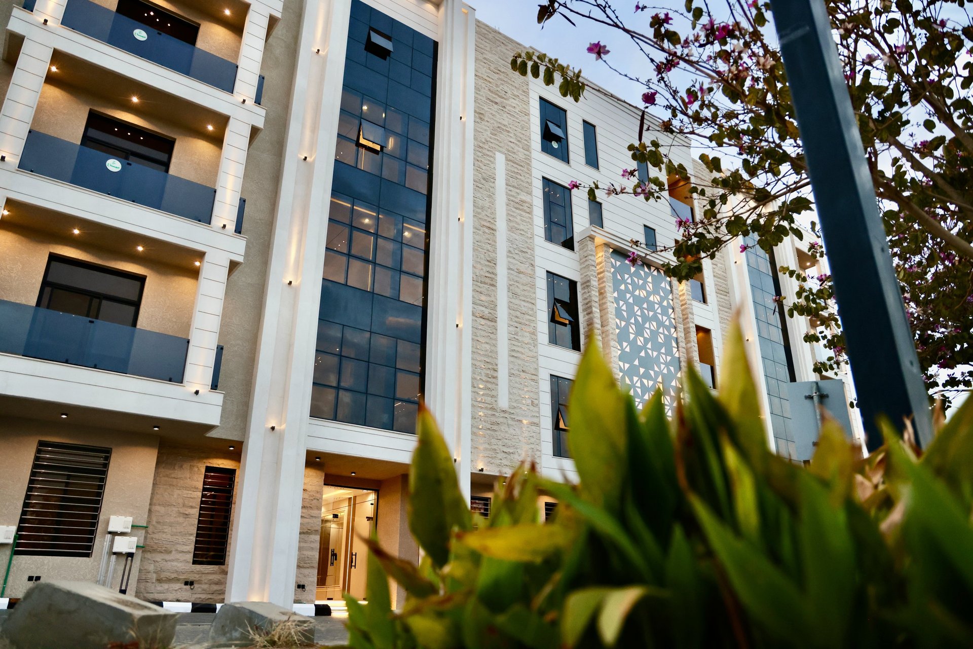 black and brown leather padded tub sofa