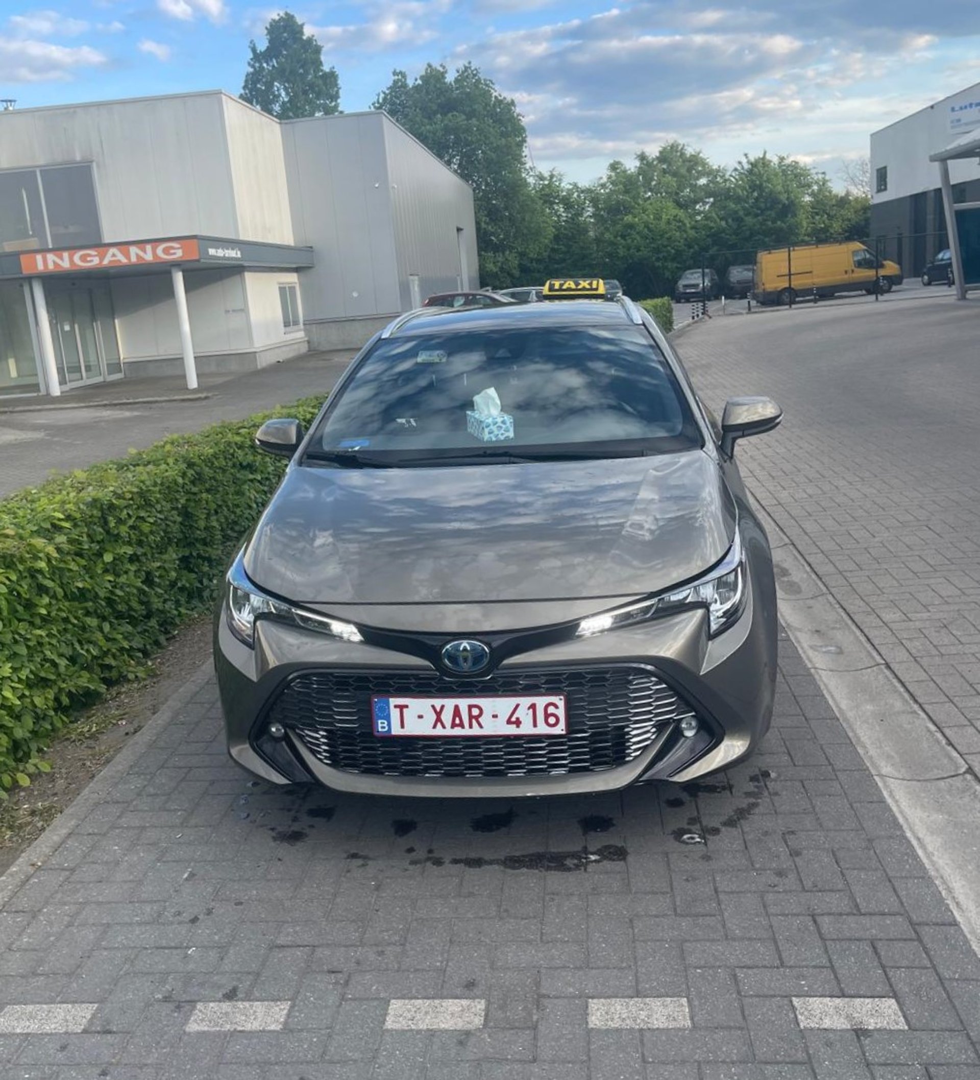 black and brown leather padded tub sofa