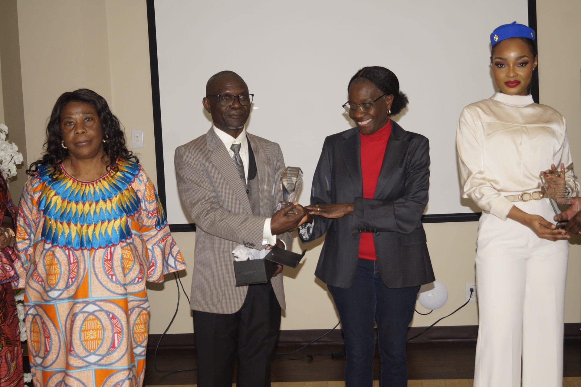 black and brown leather padded tub sofa
