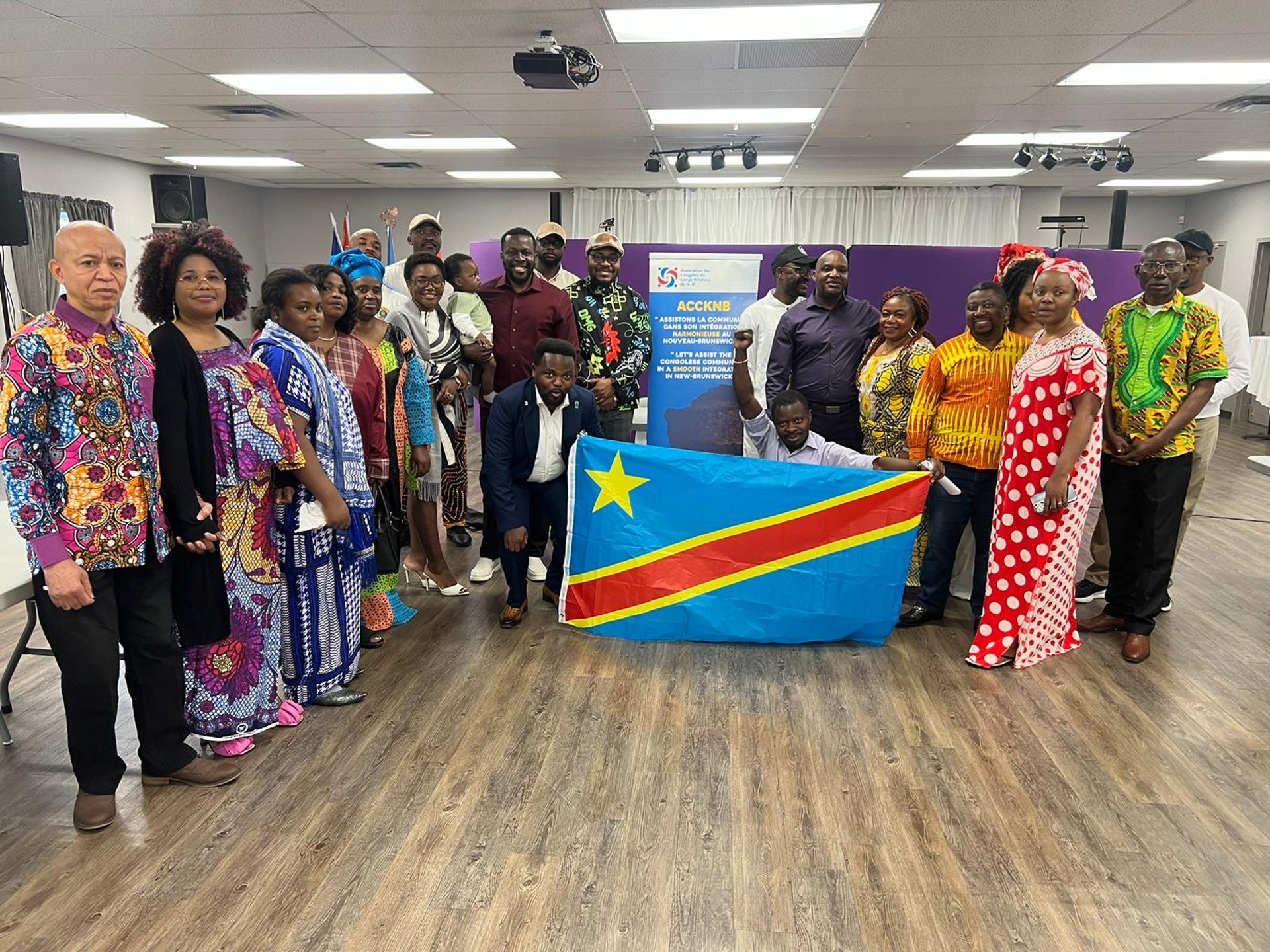 gray computer monitor