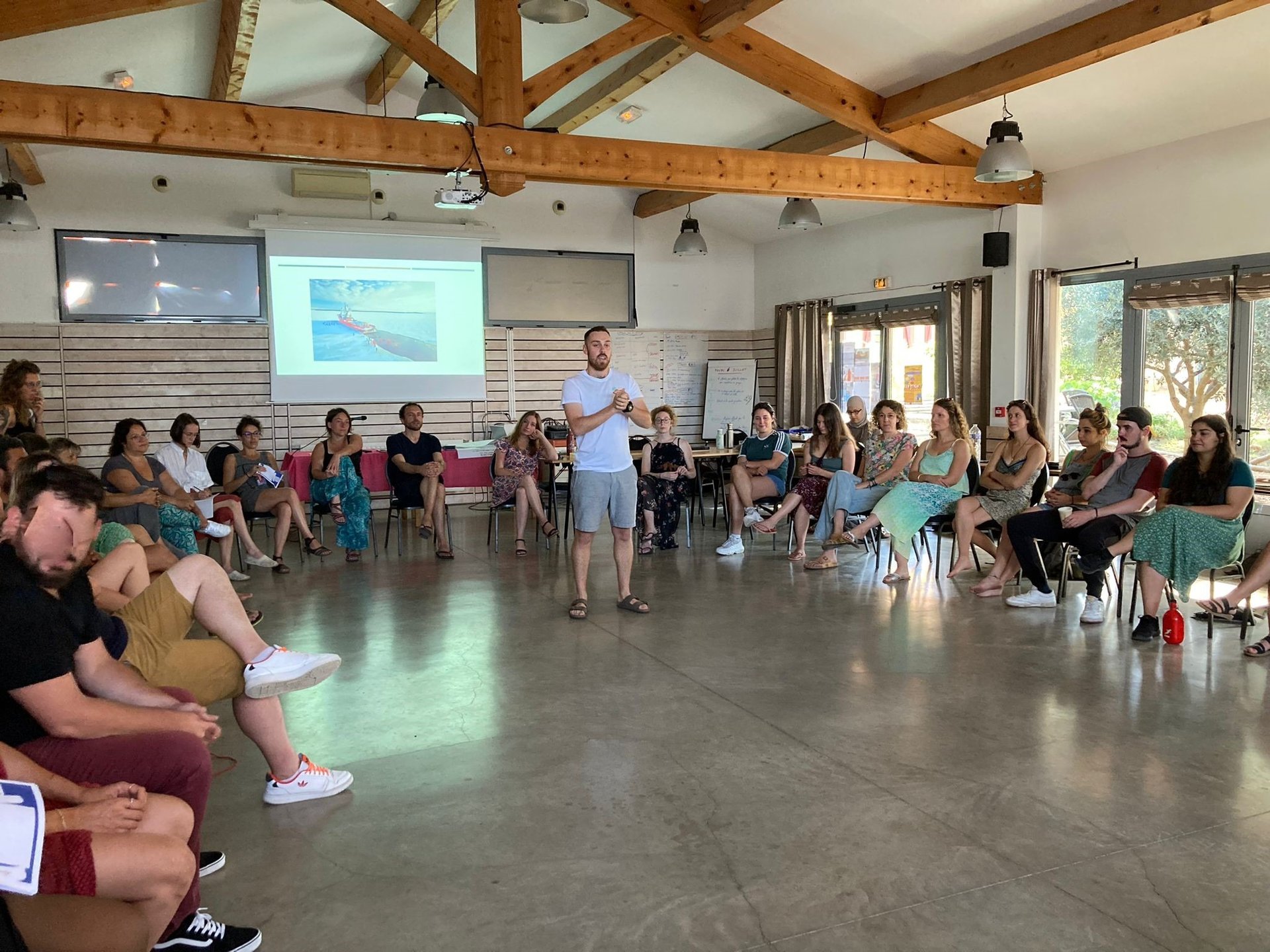 black and white bed linen