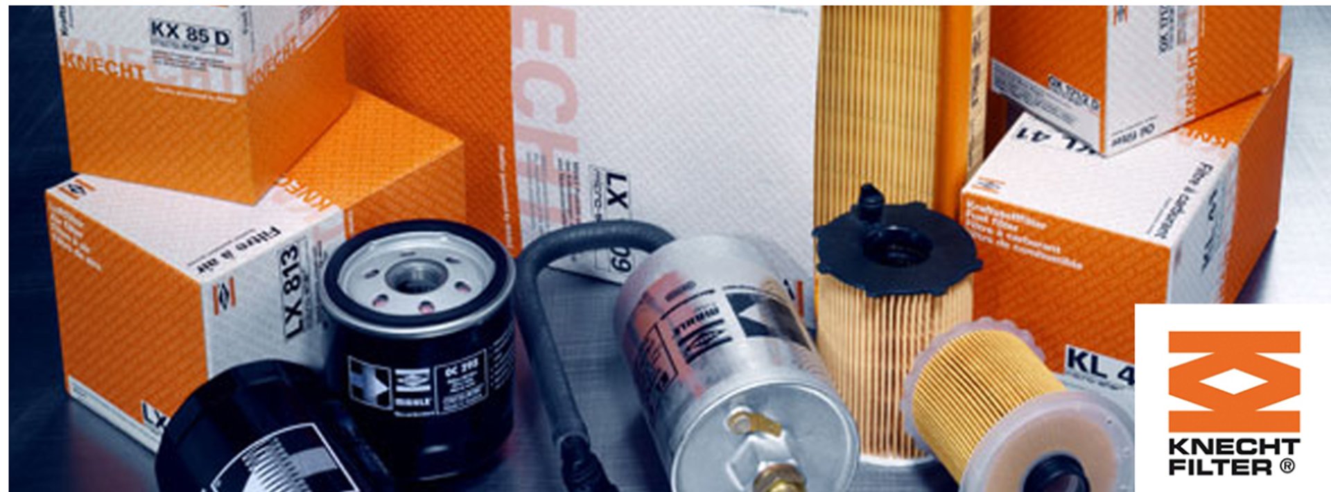 gray computer monitor