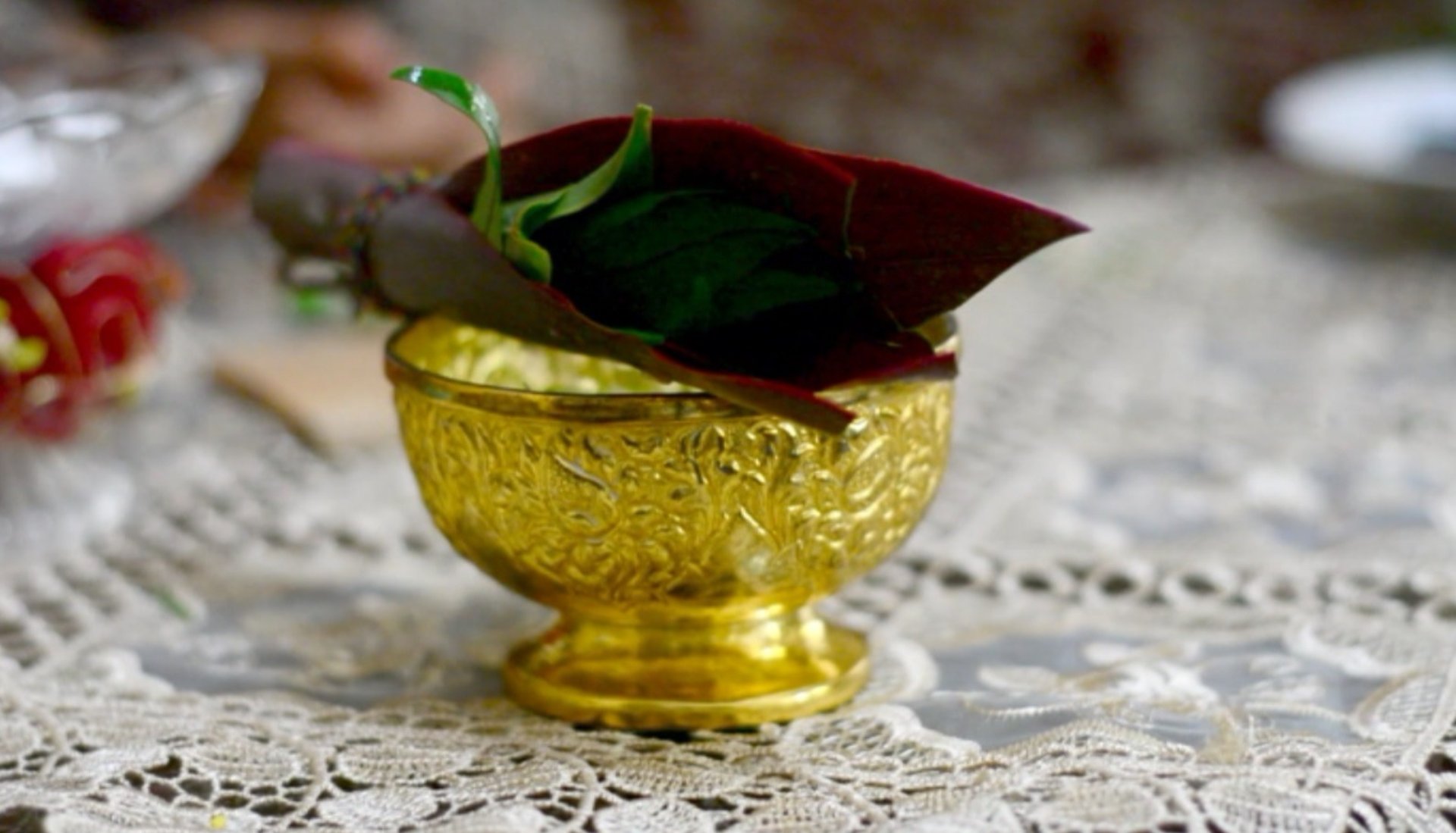 black and brown leather padded tub sofa