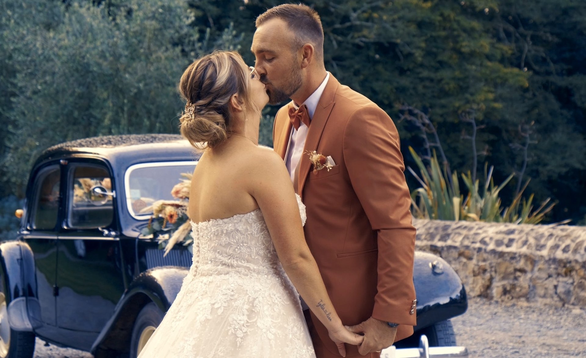 couple de mariés filmé par vidéaste mariage à Rennes