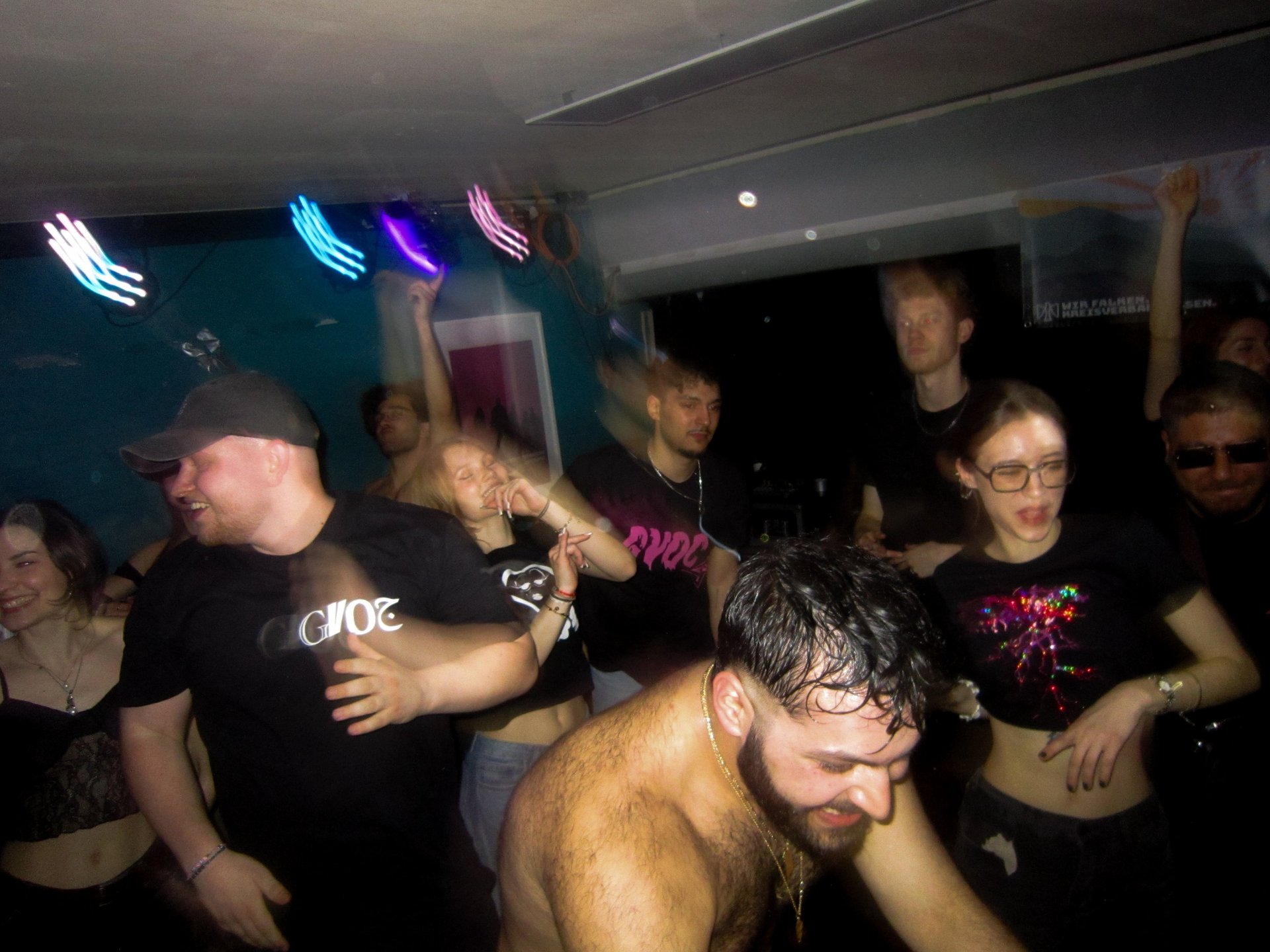 black and brown leather padded tub sofa