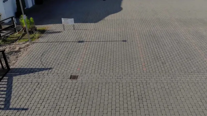 black and white bed linen