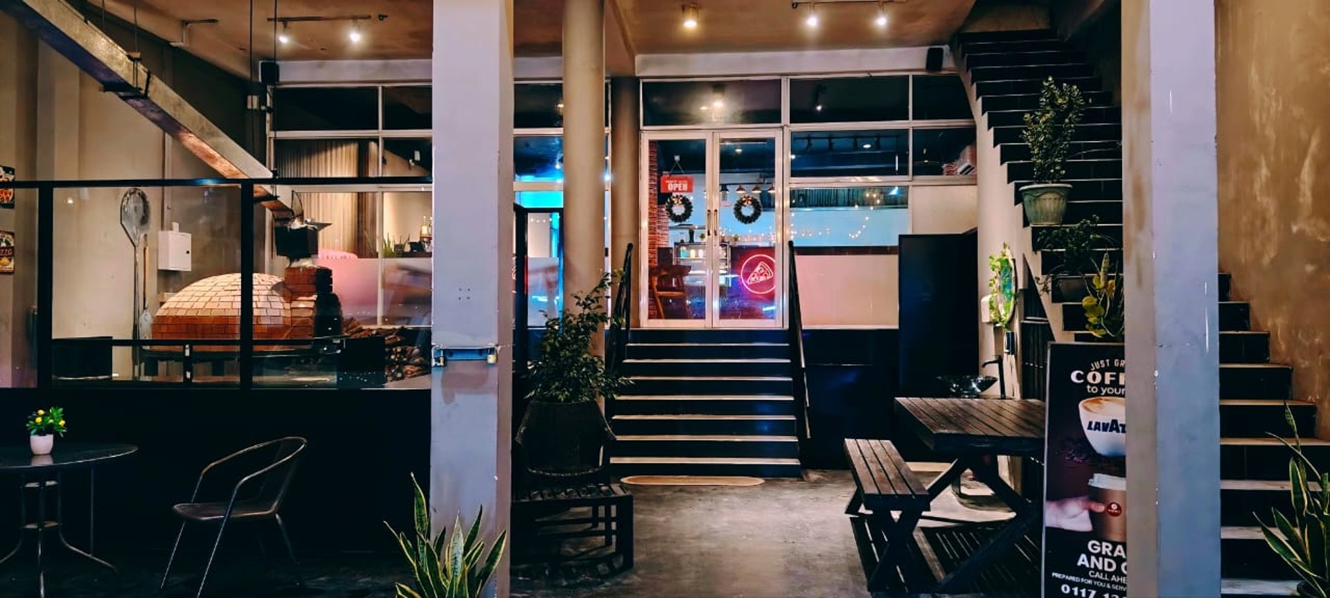 black and white bed linen