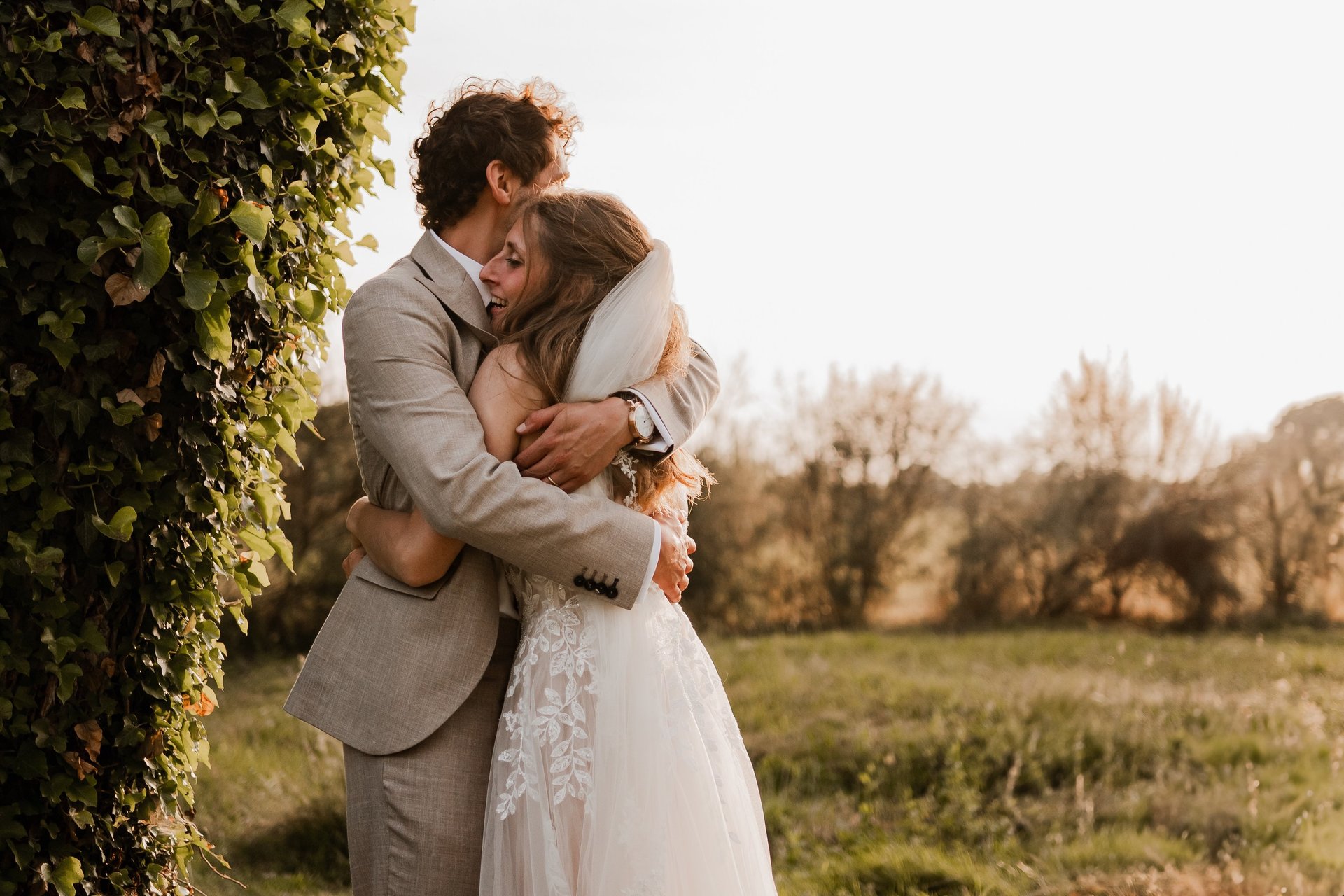 photographie d'un couple nouvellement marie a pau