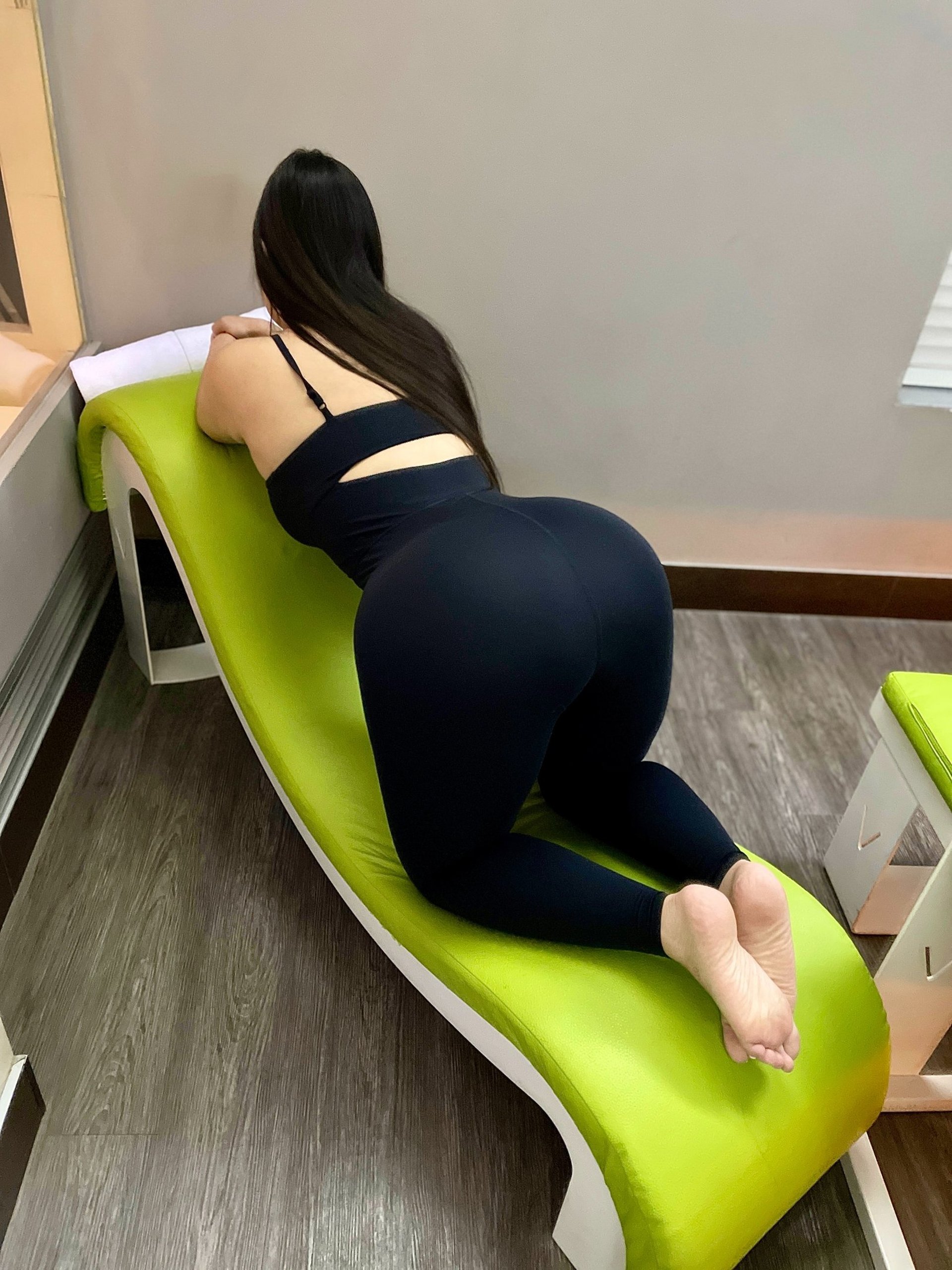 Nicole Lopez, escort, reseña