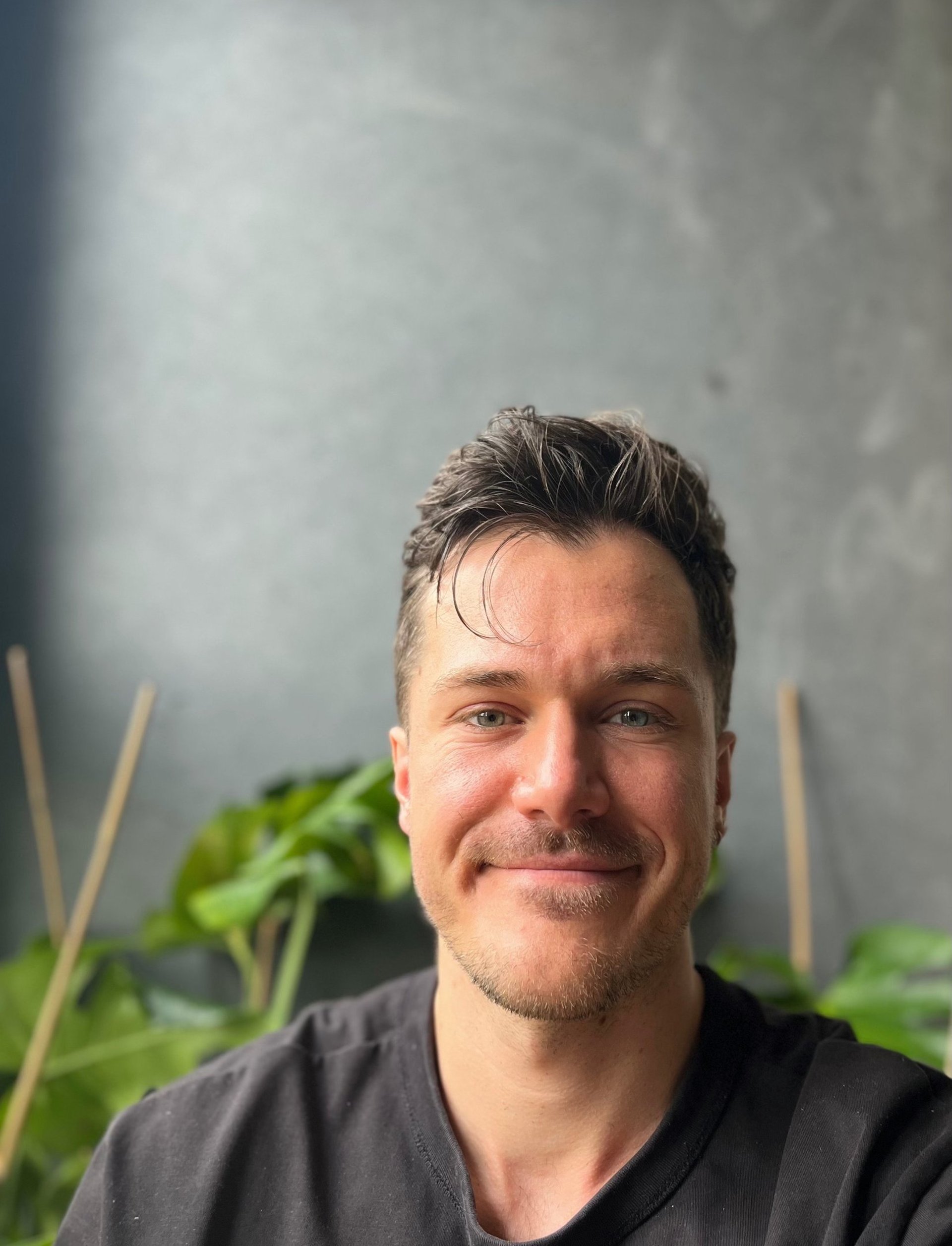 black and white bed linen