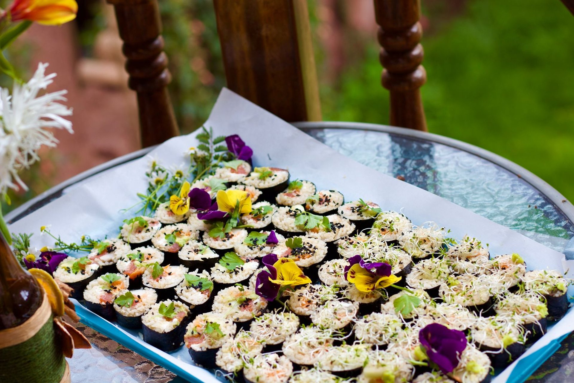 an abstract photo of a curved building with a blue sky in the background