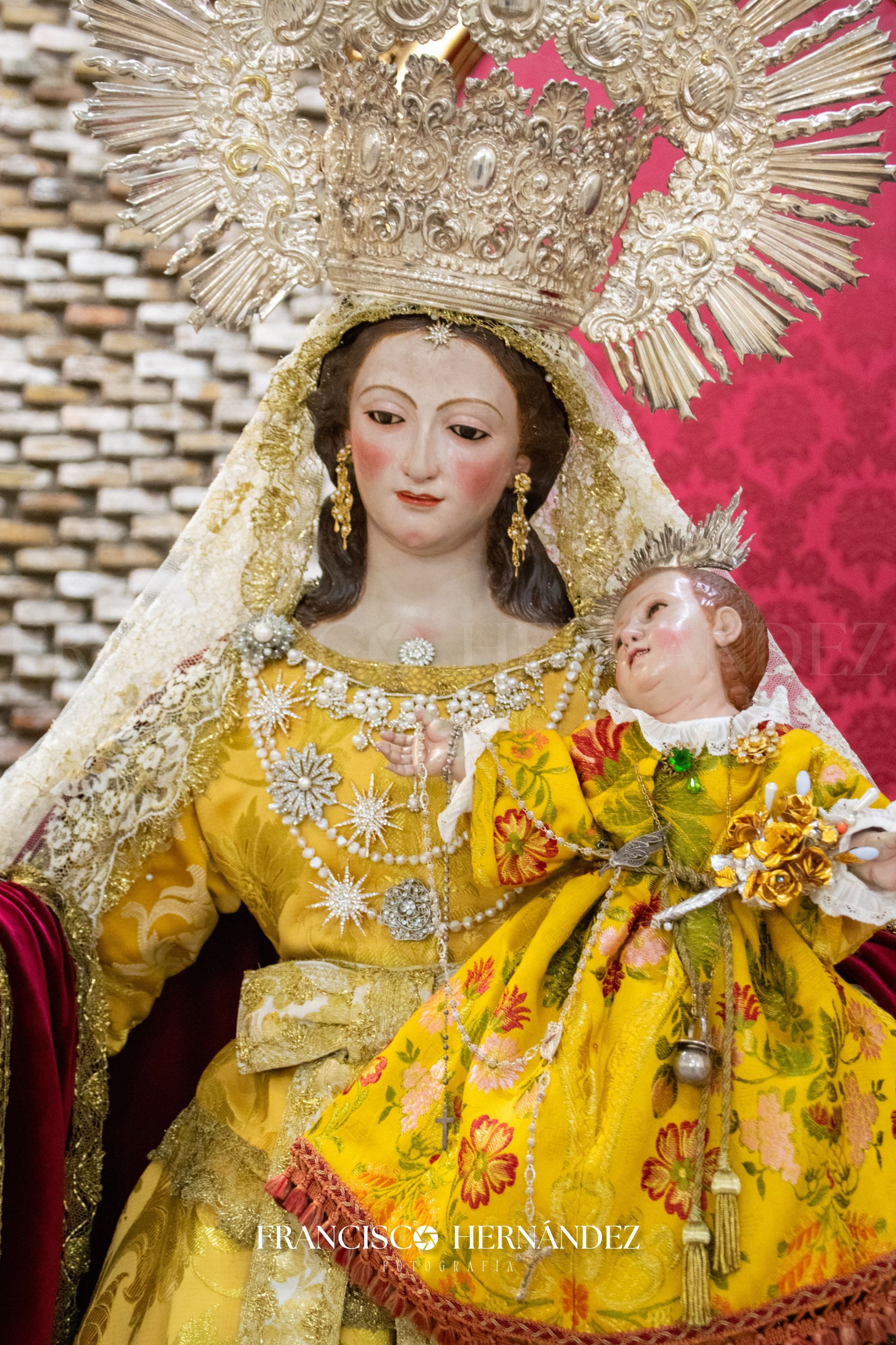 an abstract photo of a curved building with a blue sky in the background
