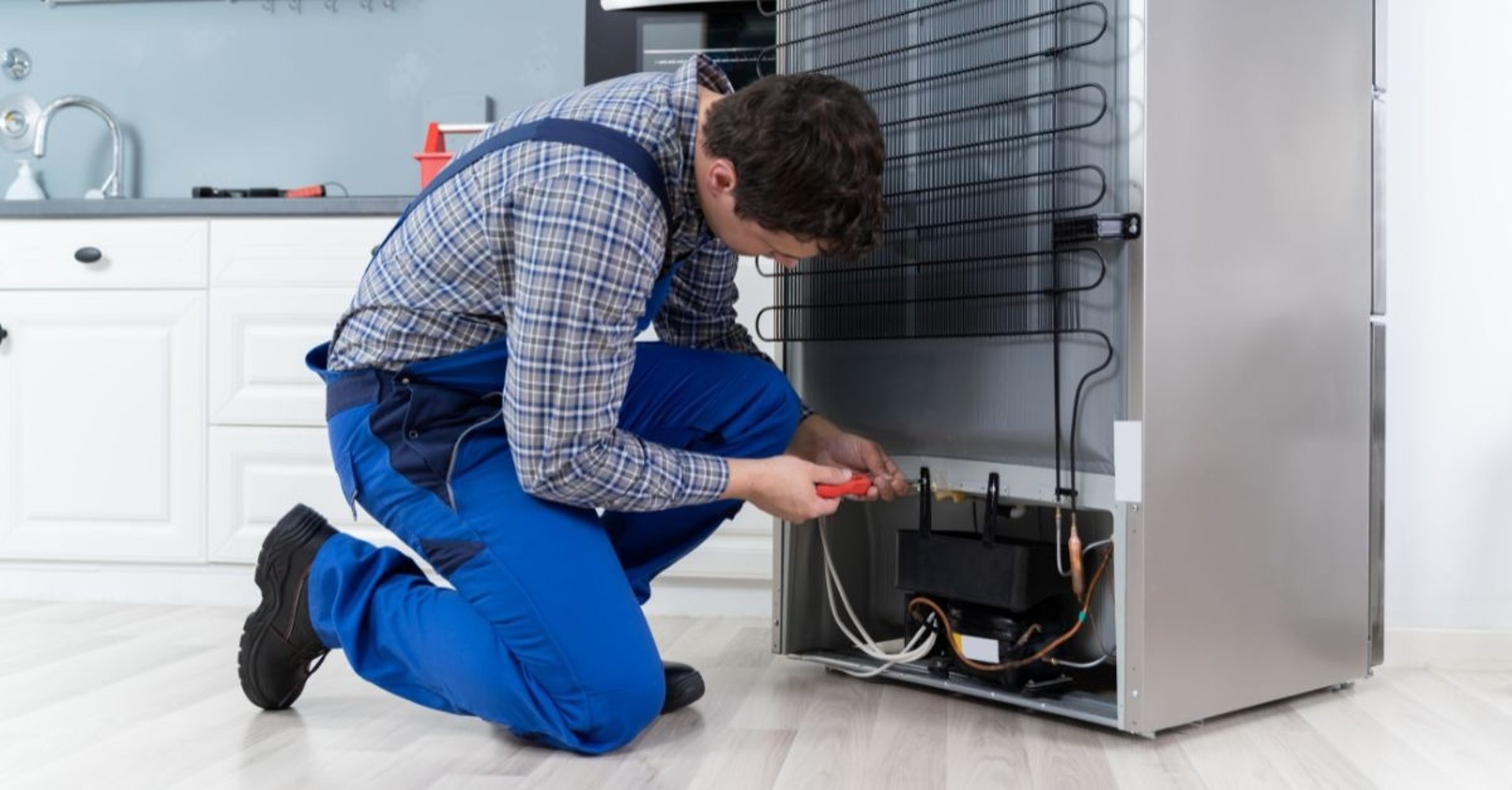 black and brown leather padded tub sofa