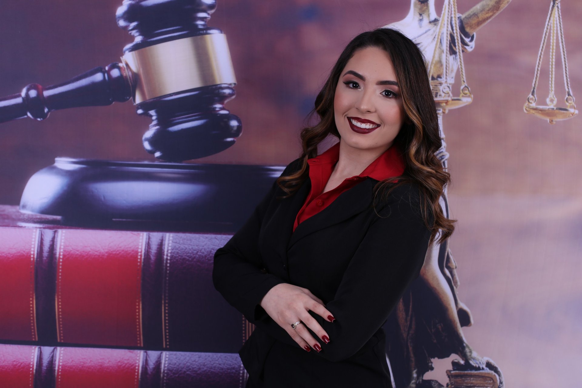 gray computer monitor