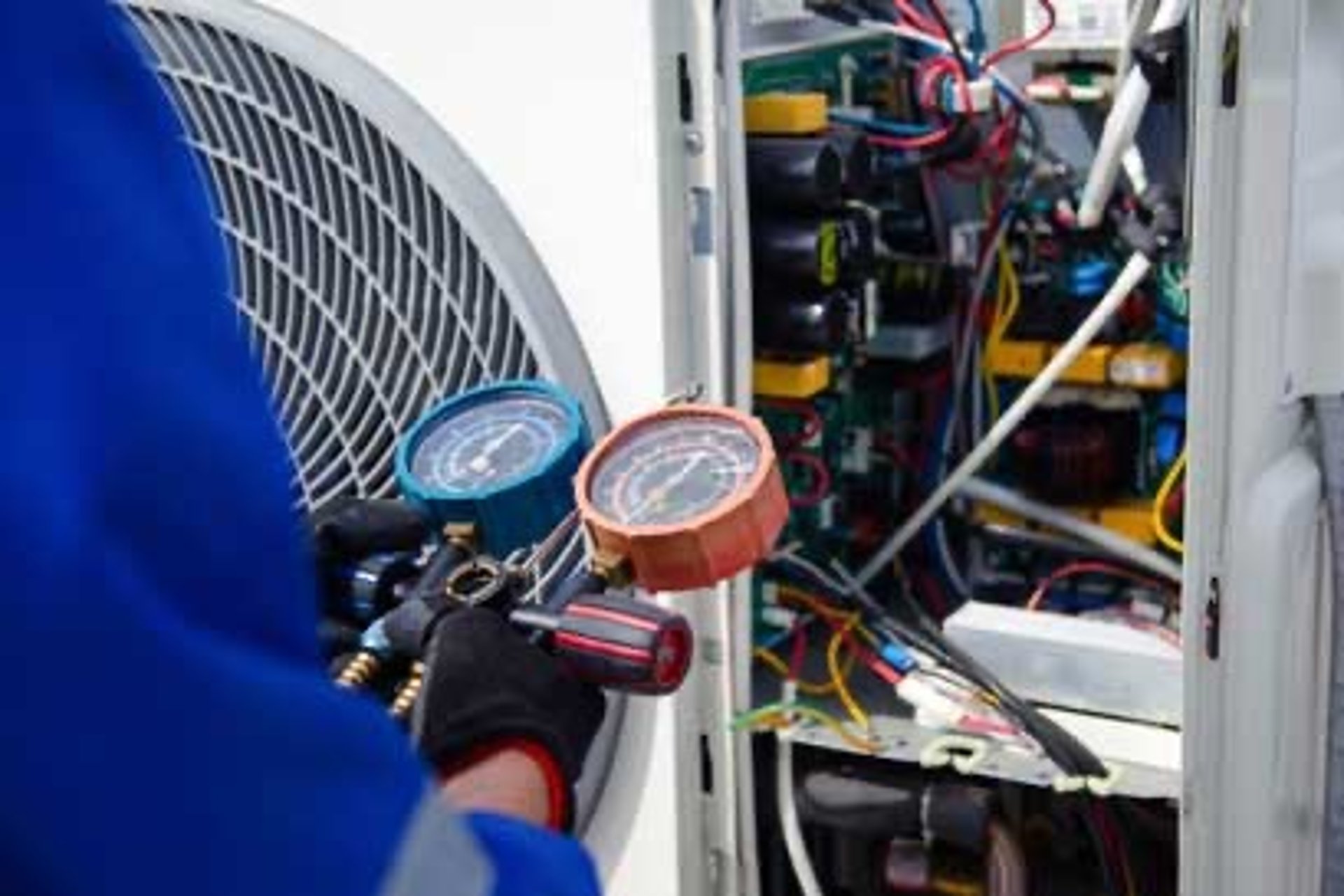 Our engineer doing pressure and maintenance checks