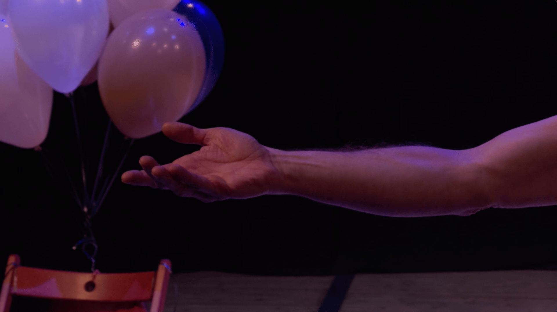 black and white bed linen