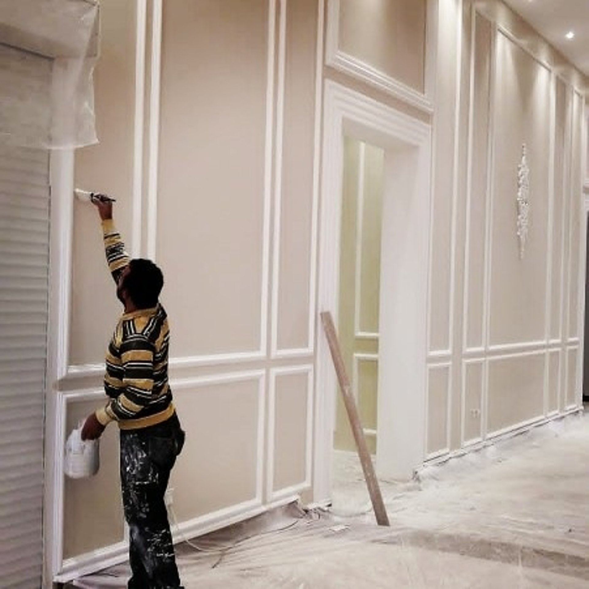 black and white bed linen