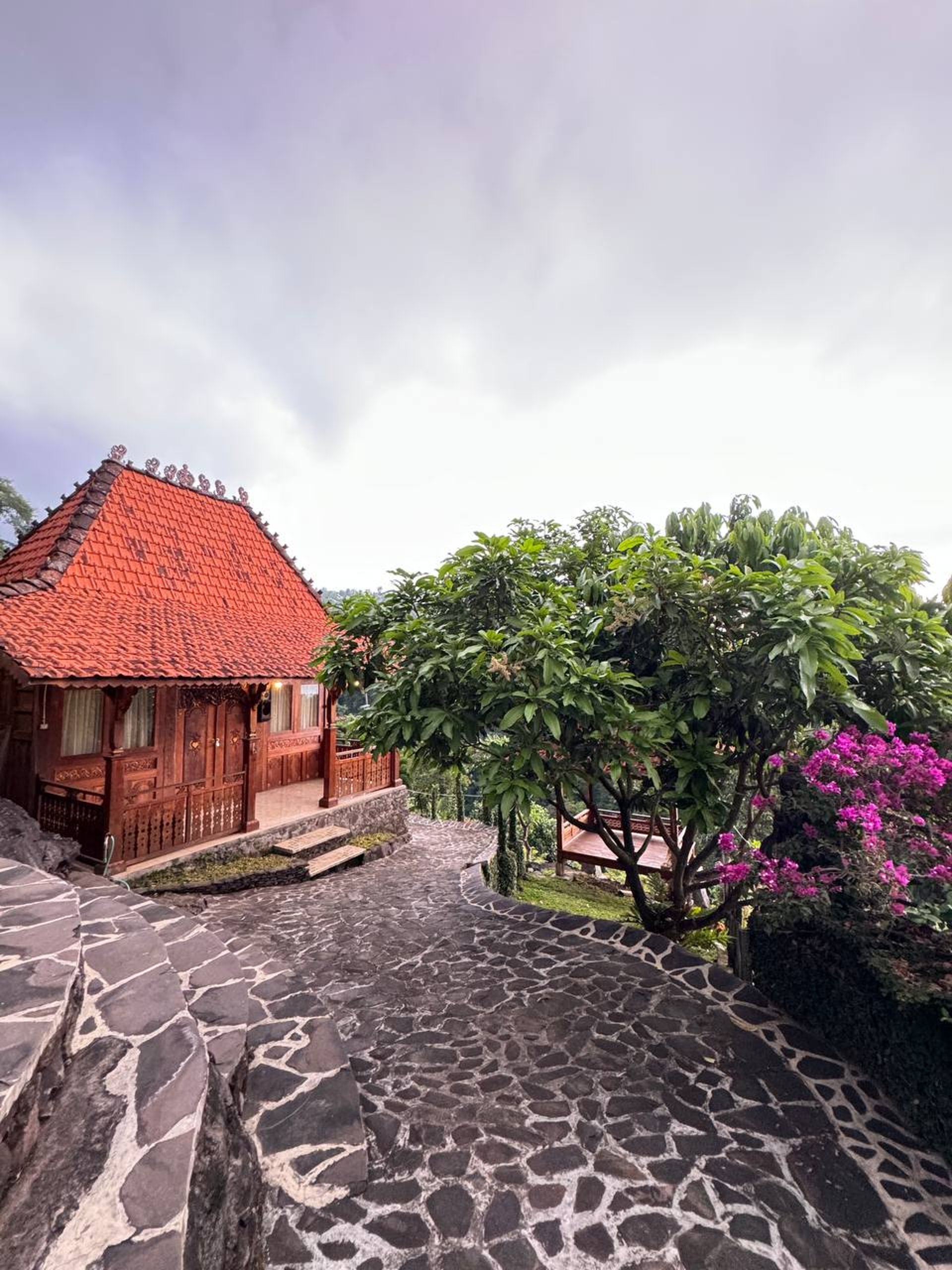 On site installation of Joglo teak structure by expert team ensuring precise assembly and structural alignment