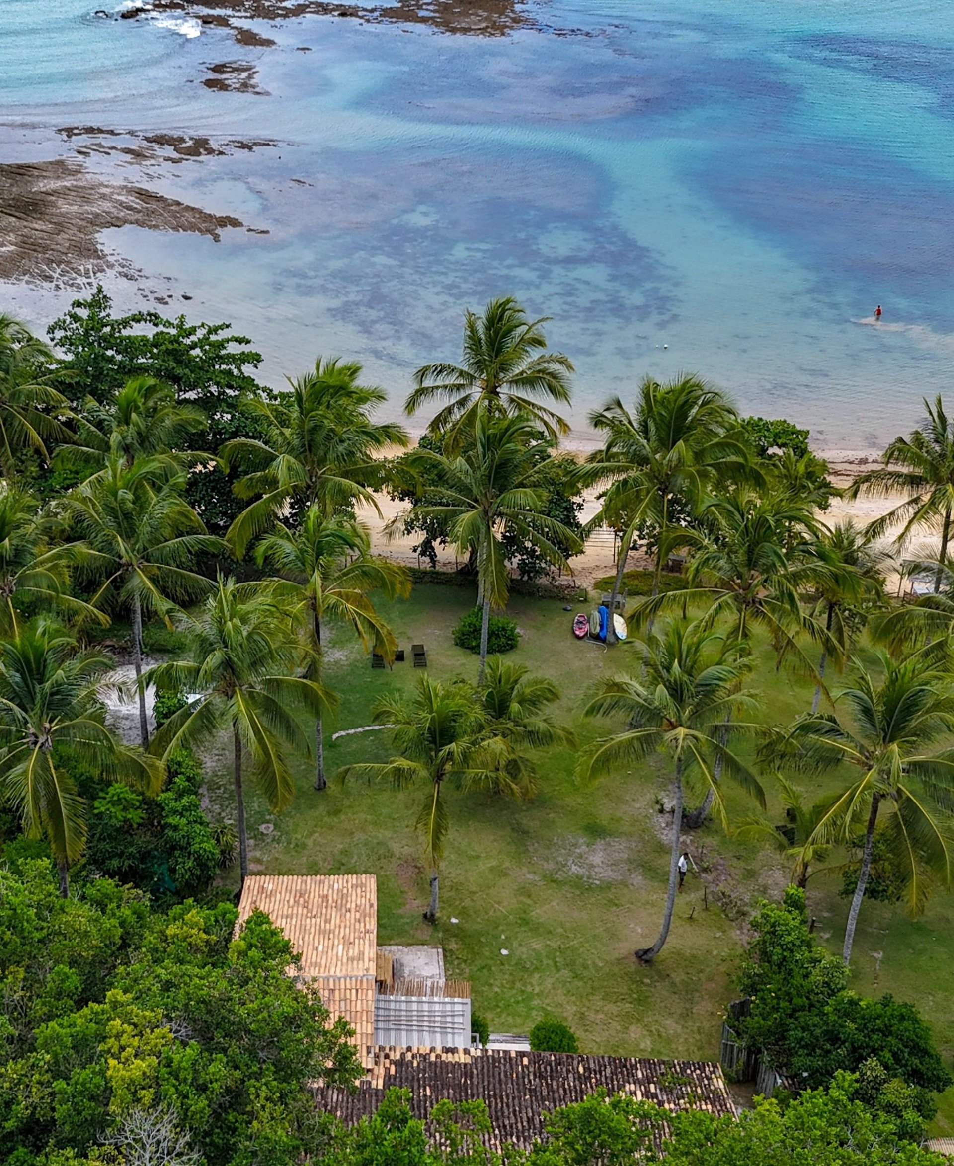 black and white bed linen