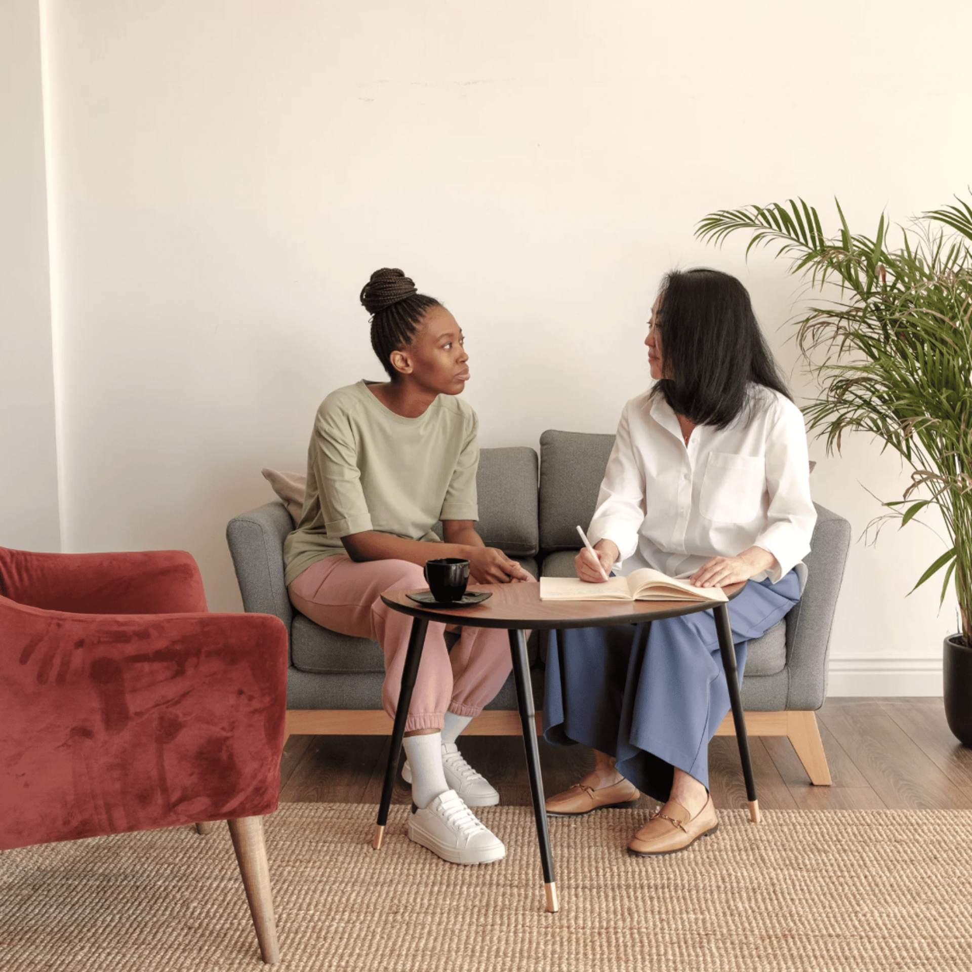 black and white bed linen