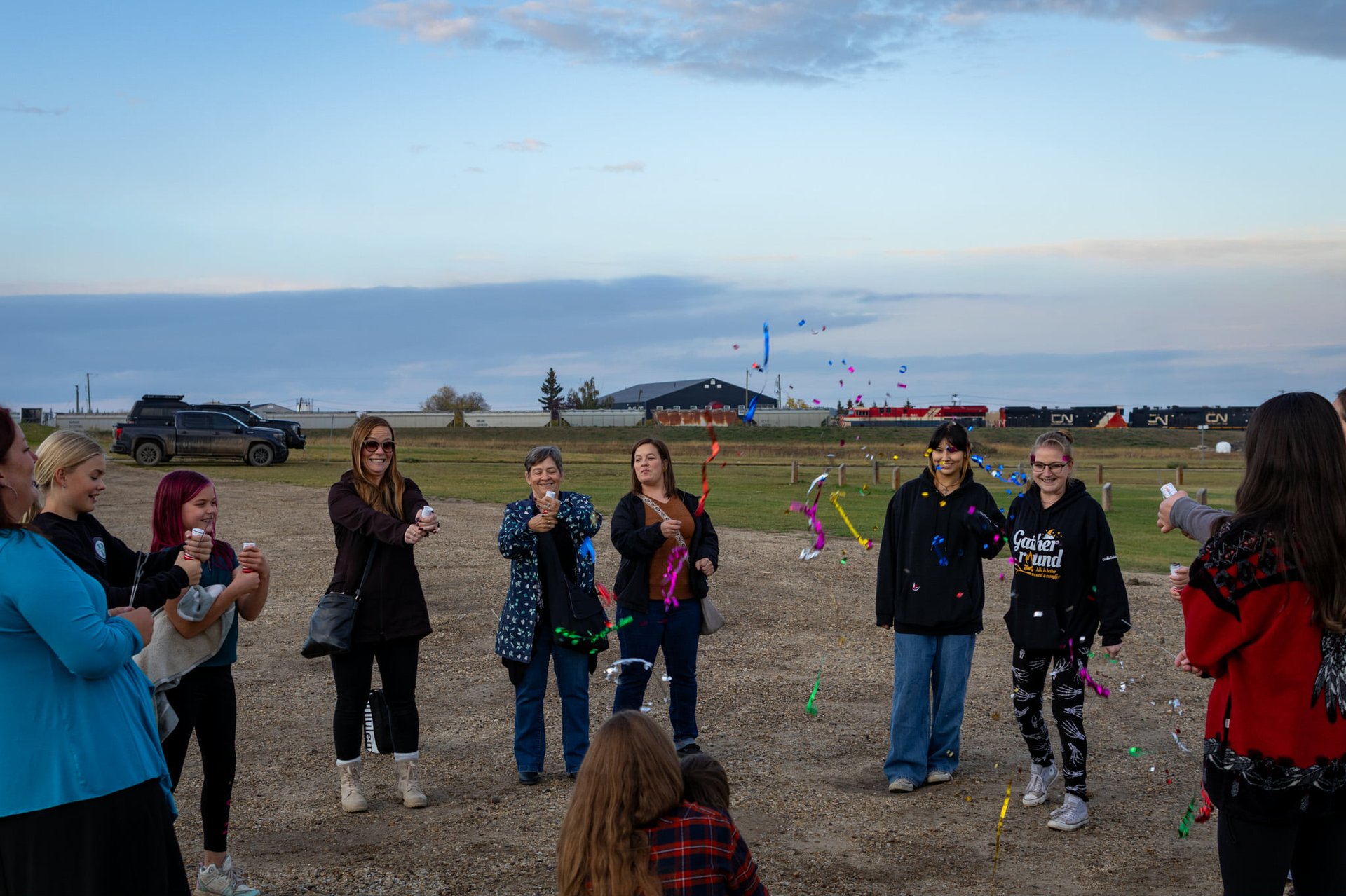 gray computer monitor