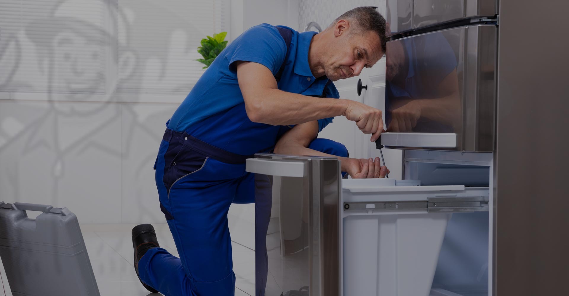 black and brown leather padded tub sofa