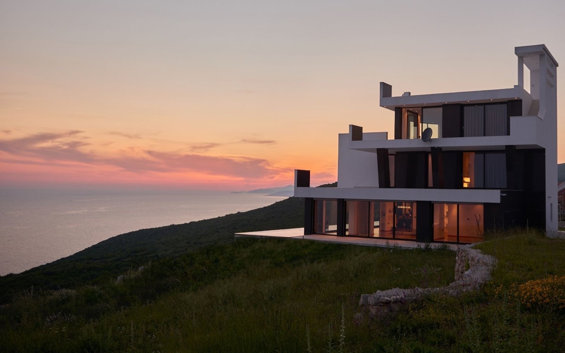 Building compliance resolution