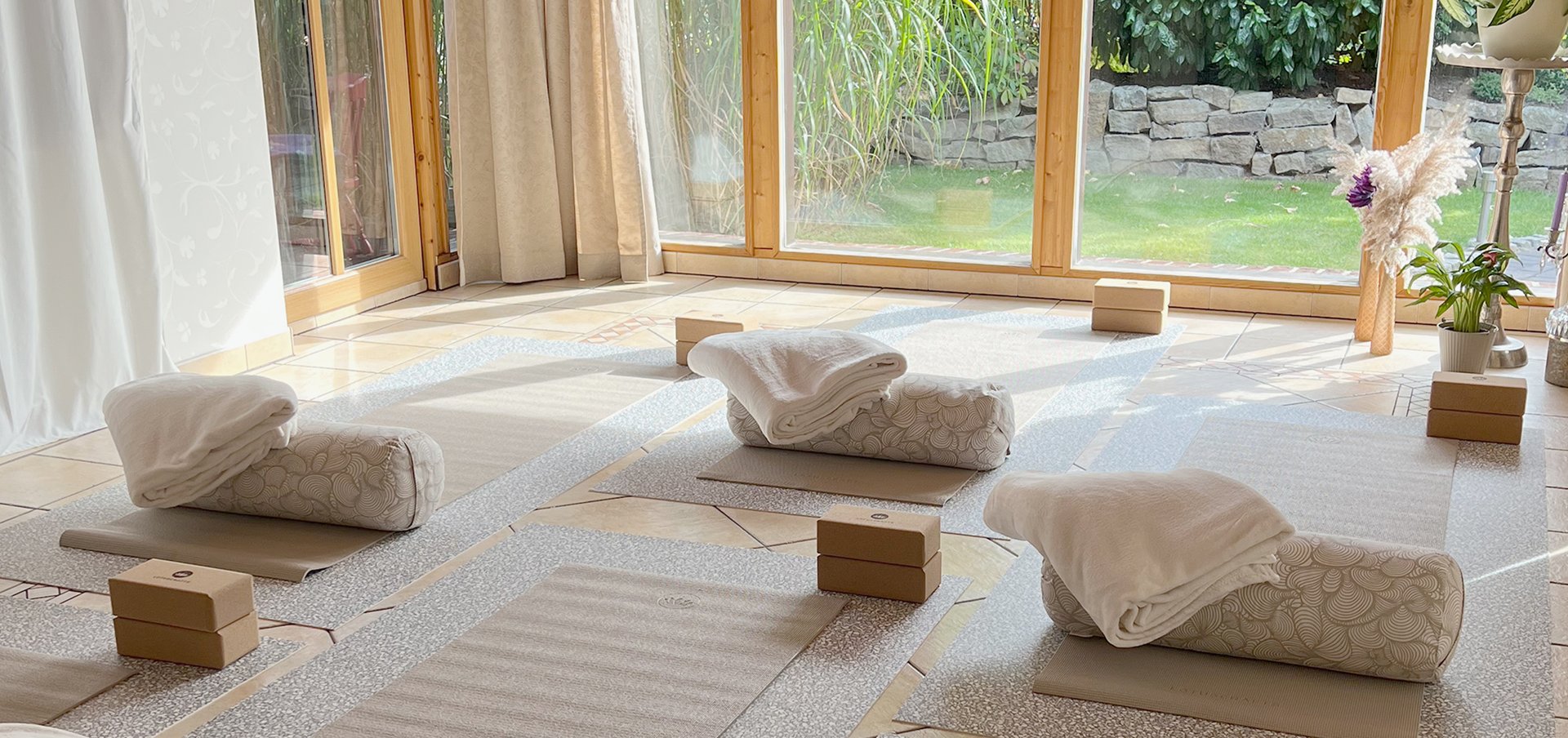 A woman standing on a yoga mat with her feet on the mat