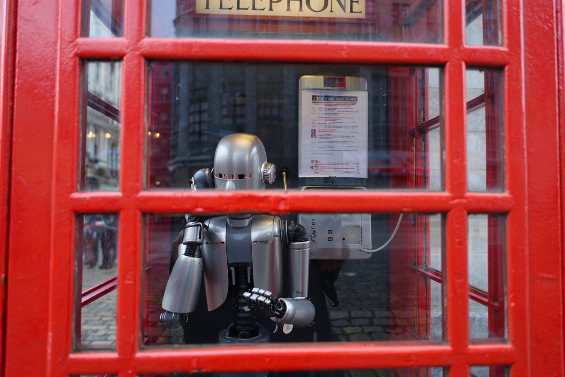a red telephone booth