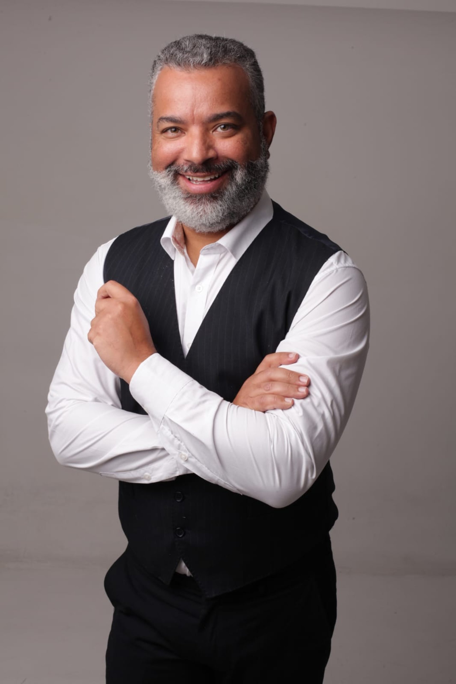 black and brown leather padded tub sofa