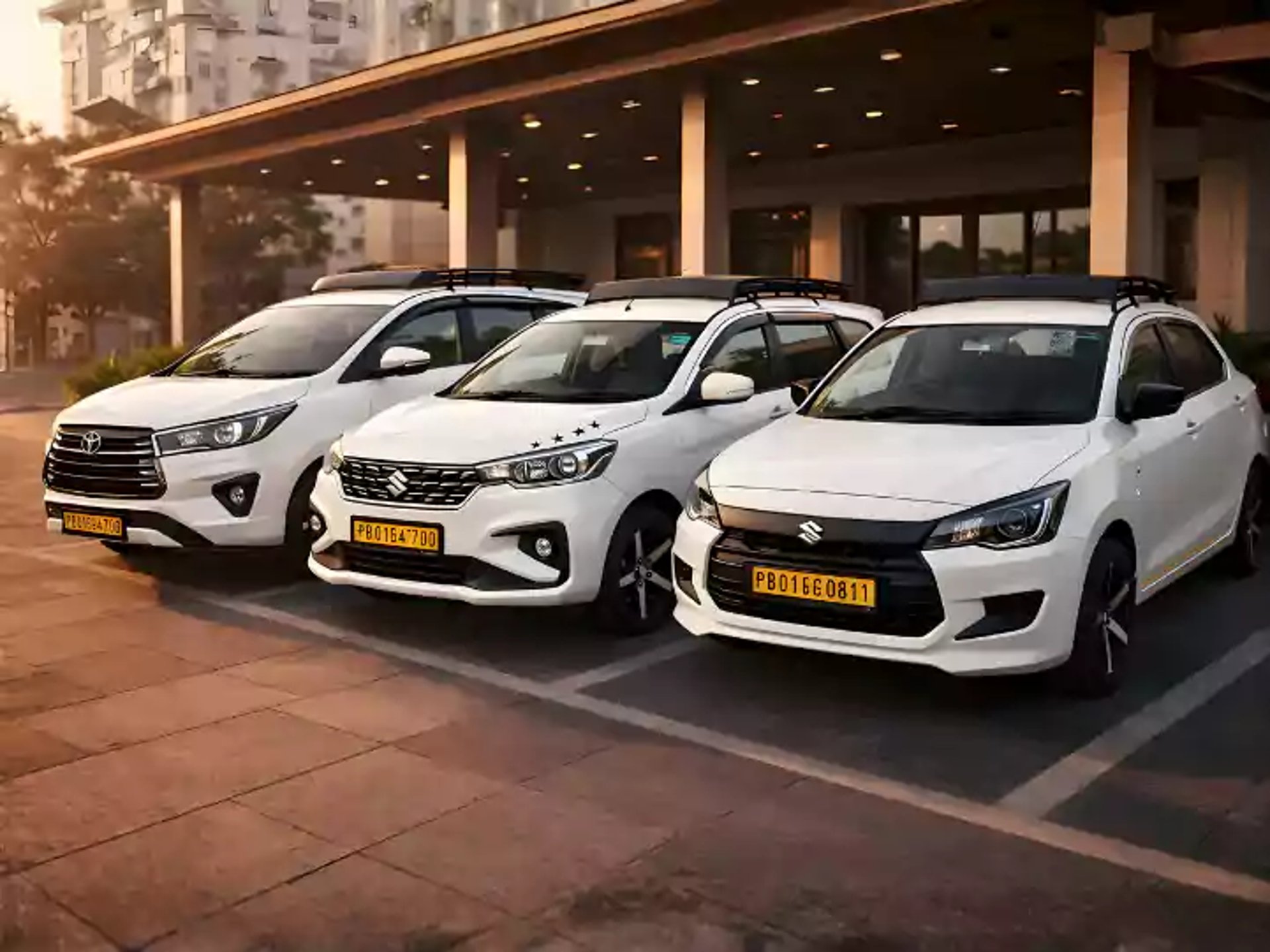 Saini taxi services mobile hero banner image