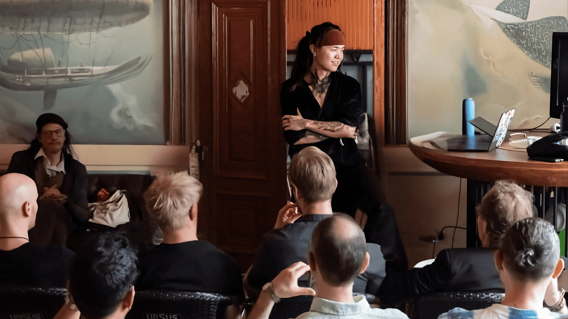 black and white bed linen