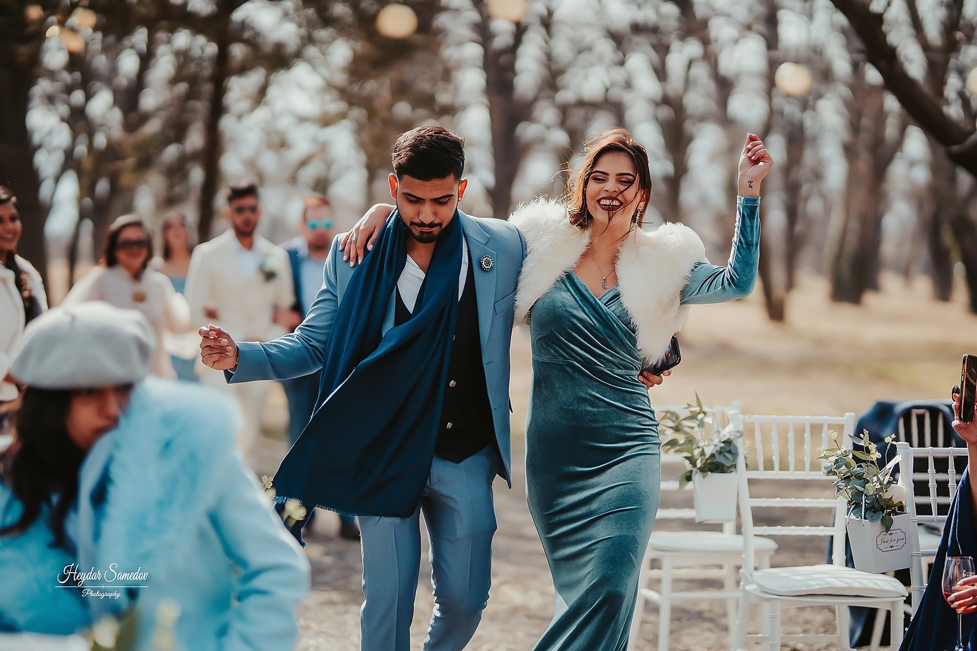 black and white bed linen