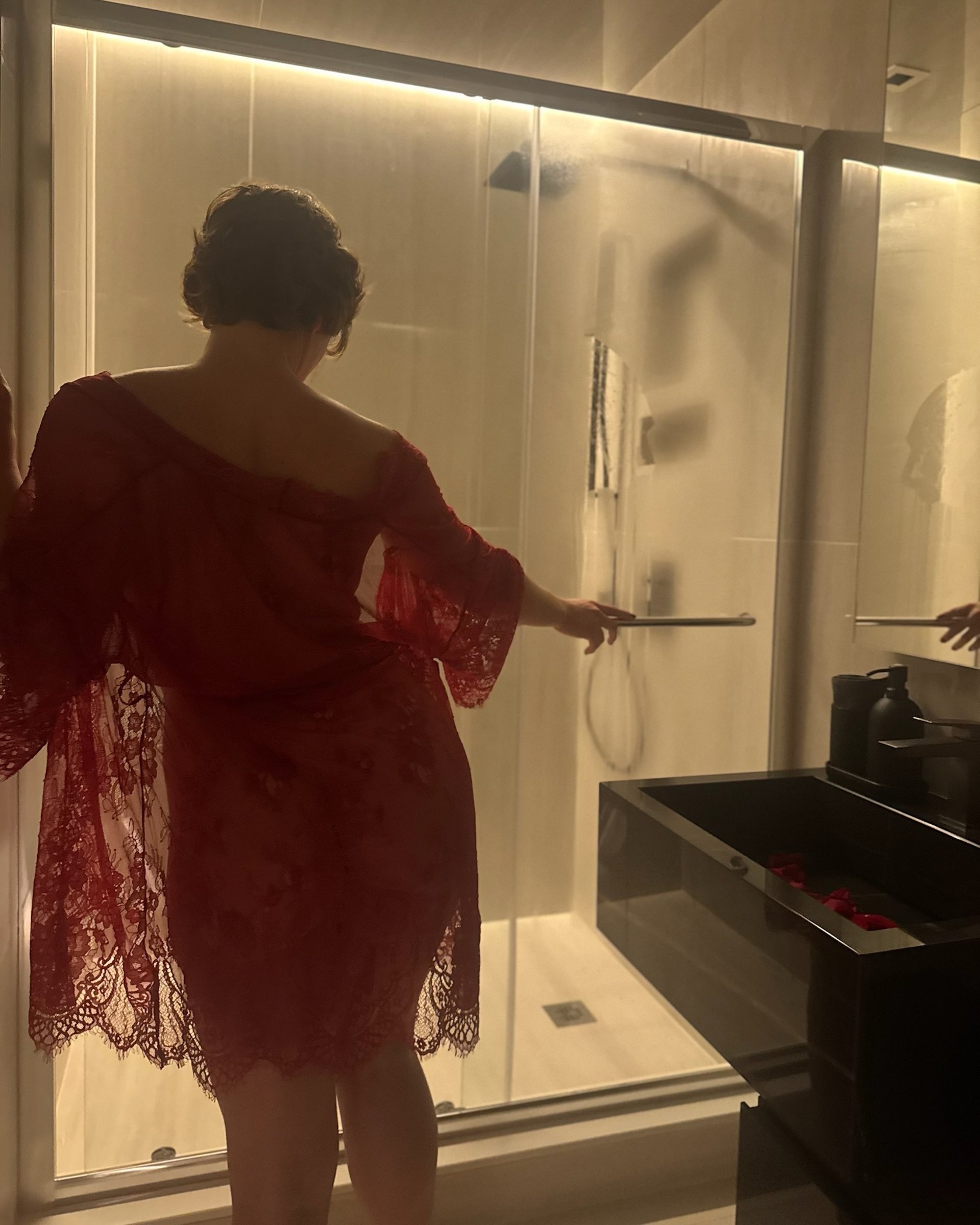 black and brown leather padded tub sofa