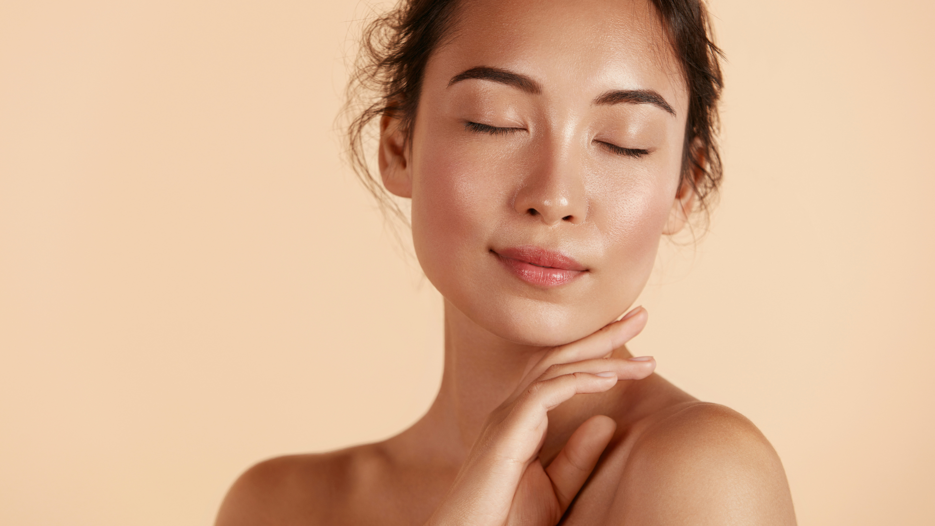 green plant in close up photography