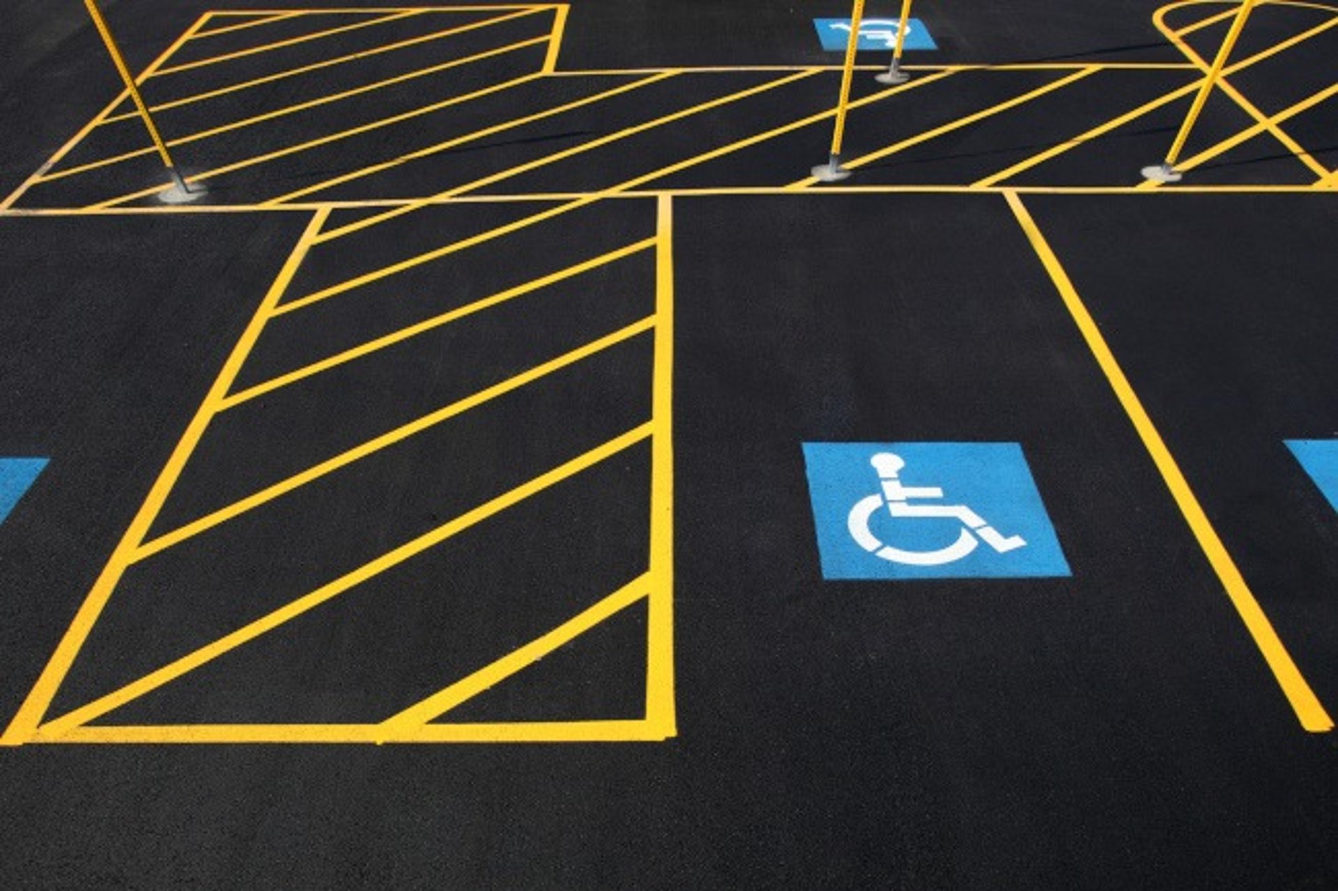 Parking Lot Management by Chattahoochee Valley Sealcoating