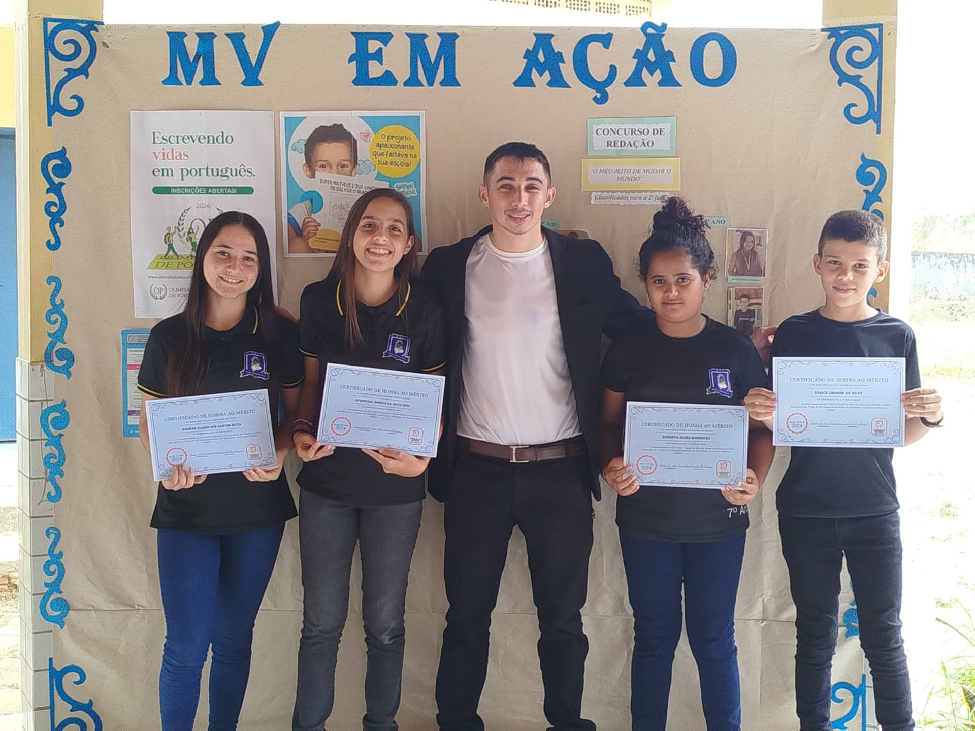 black and brown leather padded tub sofa