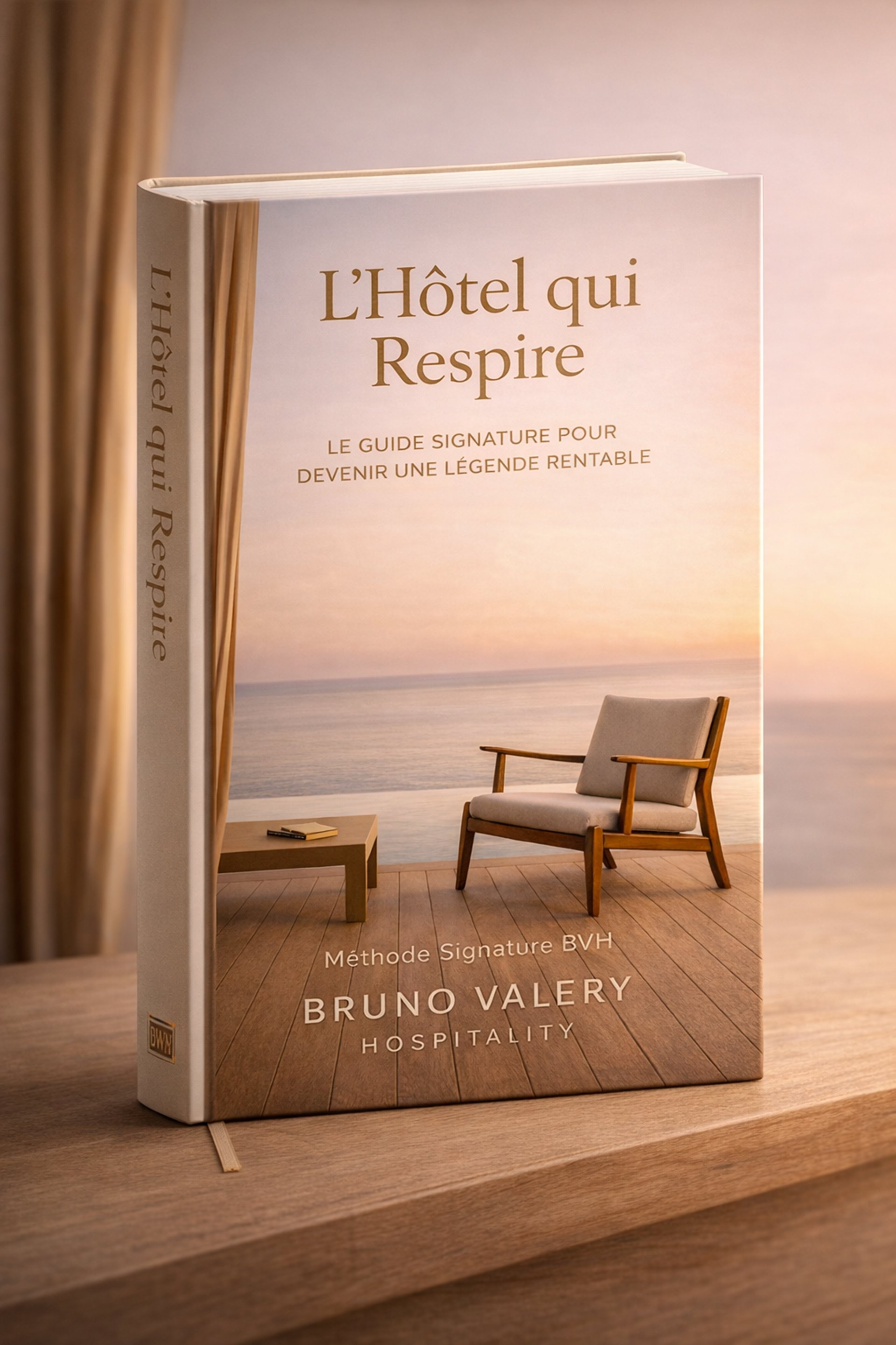 Mockup du livre “L’Hôtel qui Respire”, guide hôtellerie Antilles françaises (méthode BVH Signature 5★)