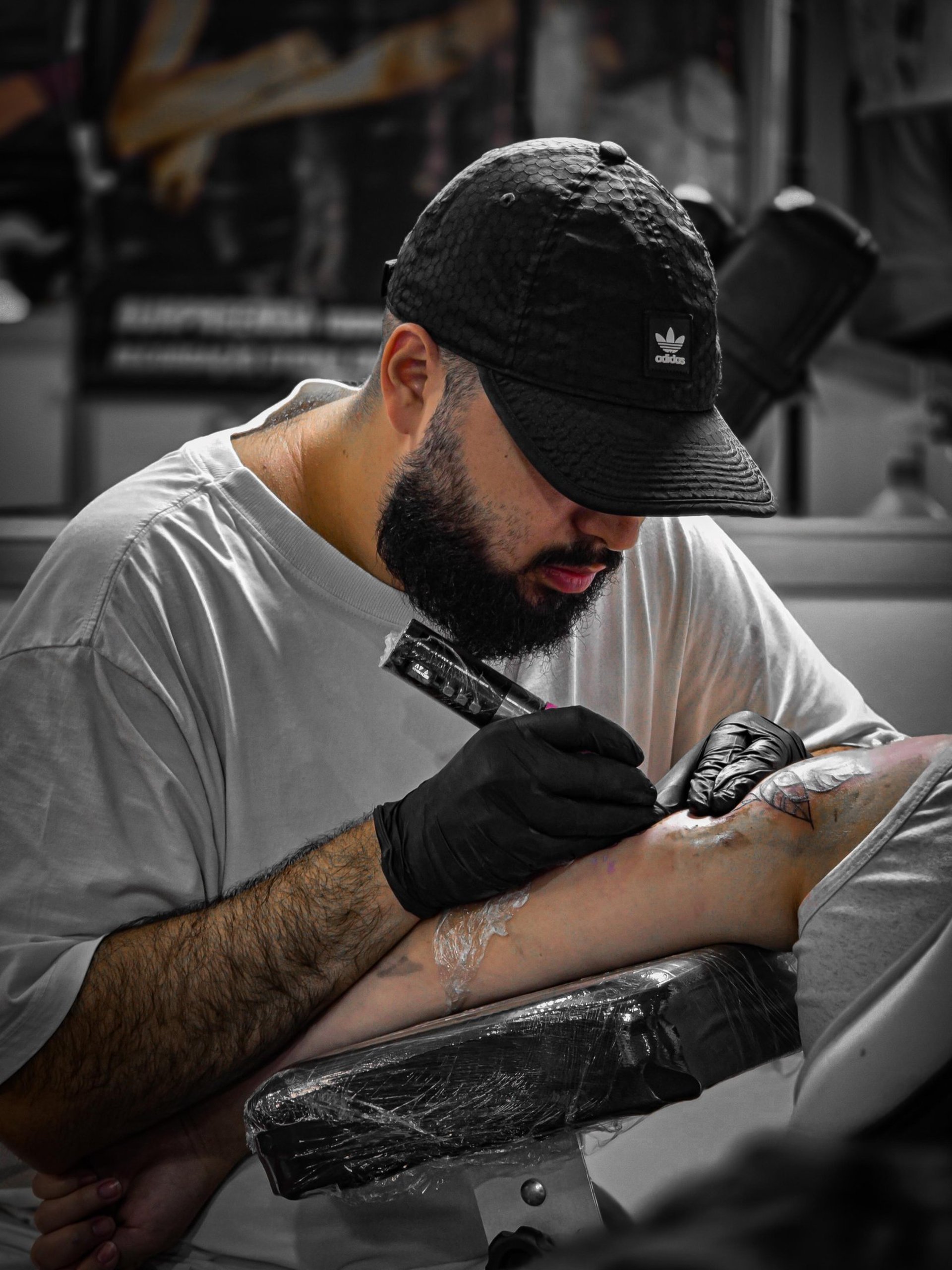 black and white bed linen