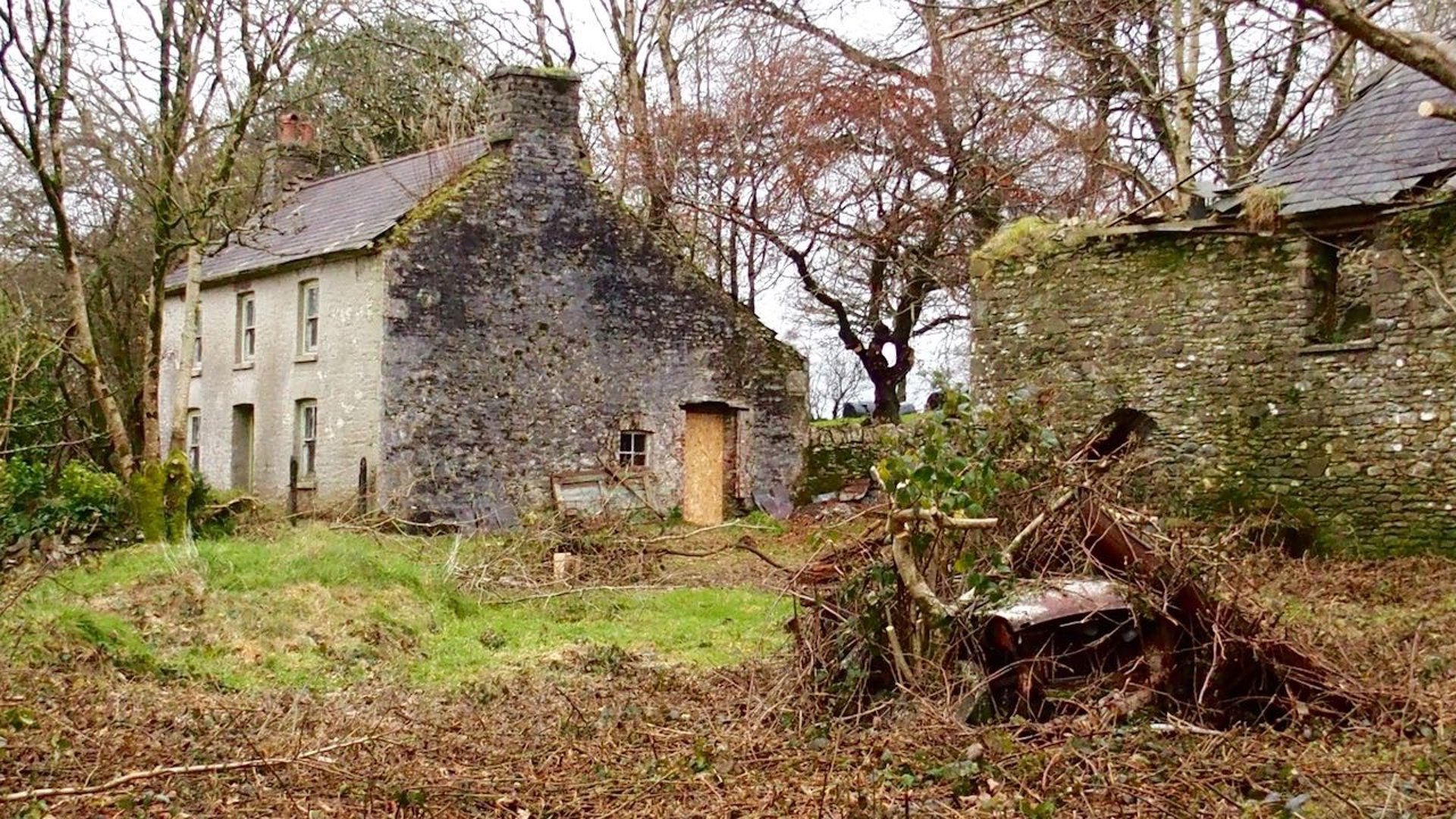 the barn and house before conversion