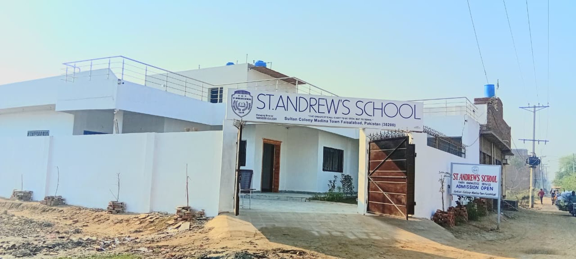black and brown leather padded tub sofa
