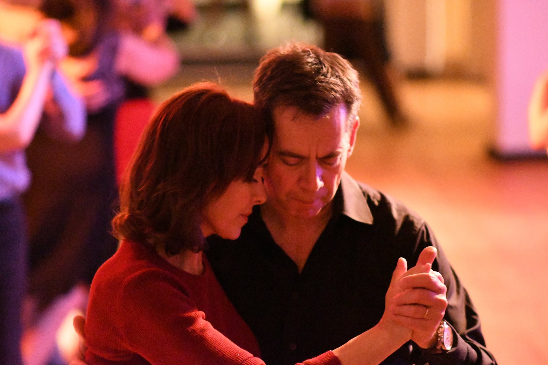 black and white bed linen